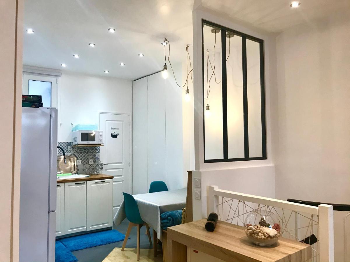 Appartamento Adorable Souplex Batignolles Parigi