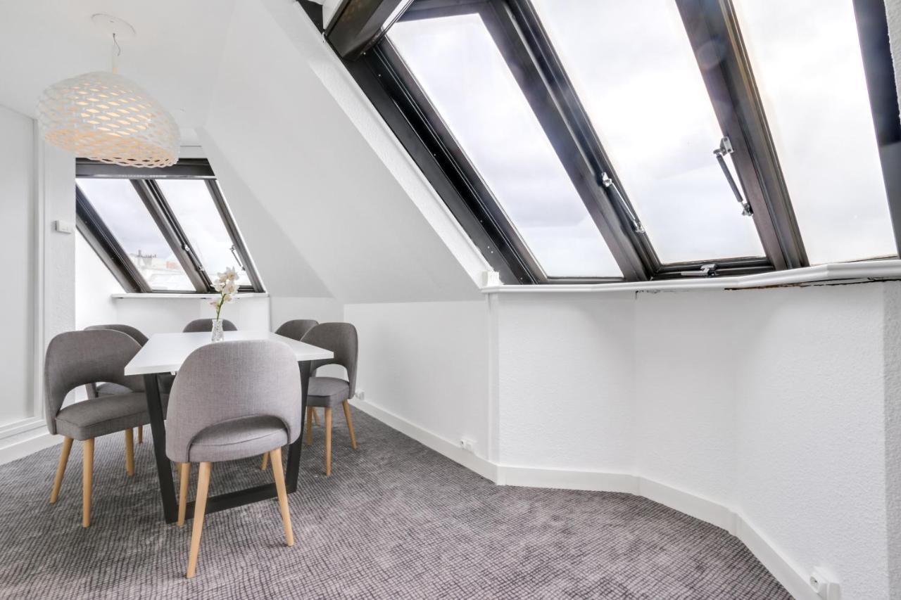 Mercure Centre Gare Montparnasse Hotel 4*