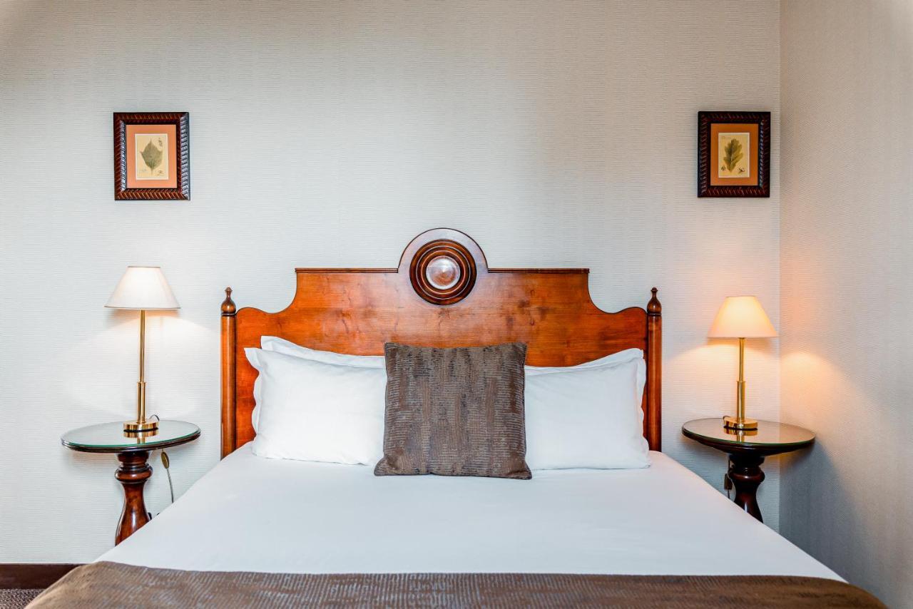 Montparnasse Hotel 4*