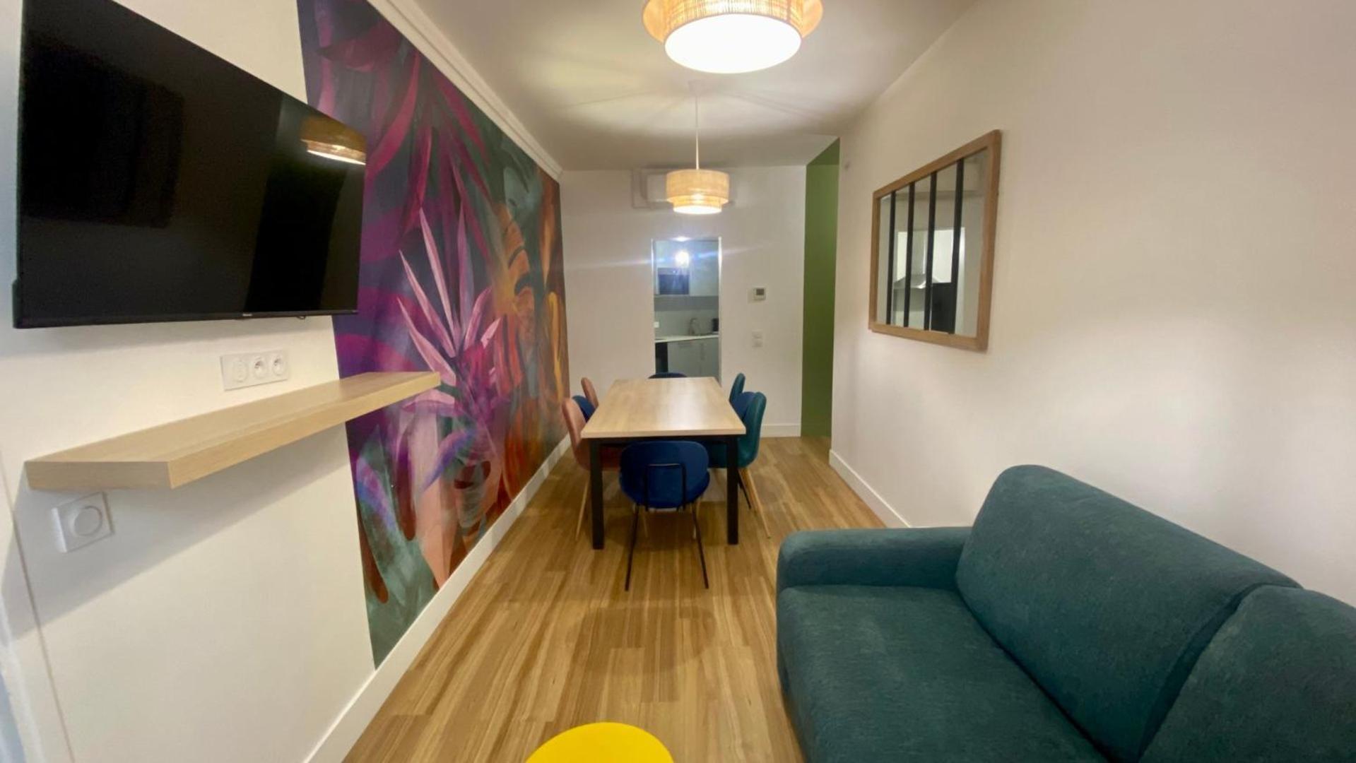 Lumineux Proche Saint-lazare - 8p Appartamento