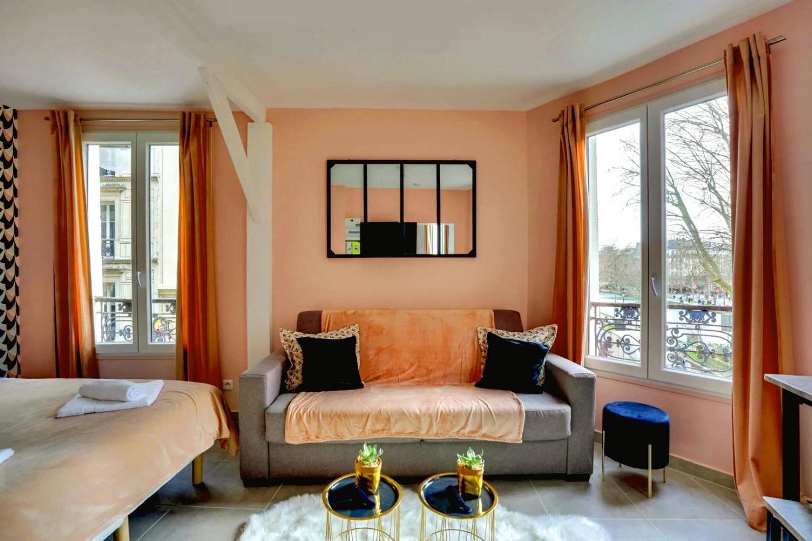 145 Marco - Superbe A * Paris