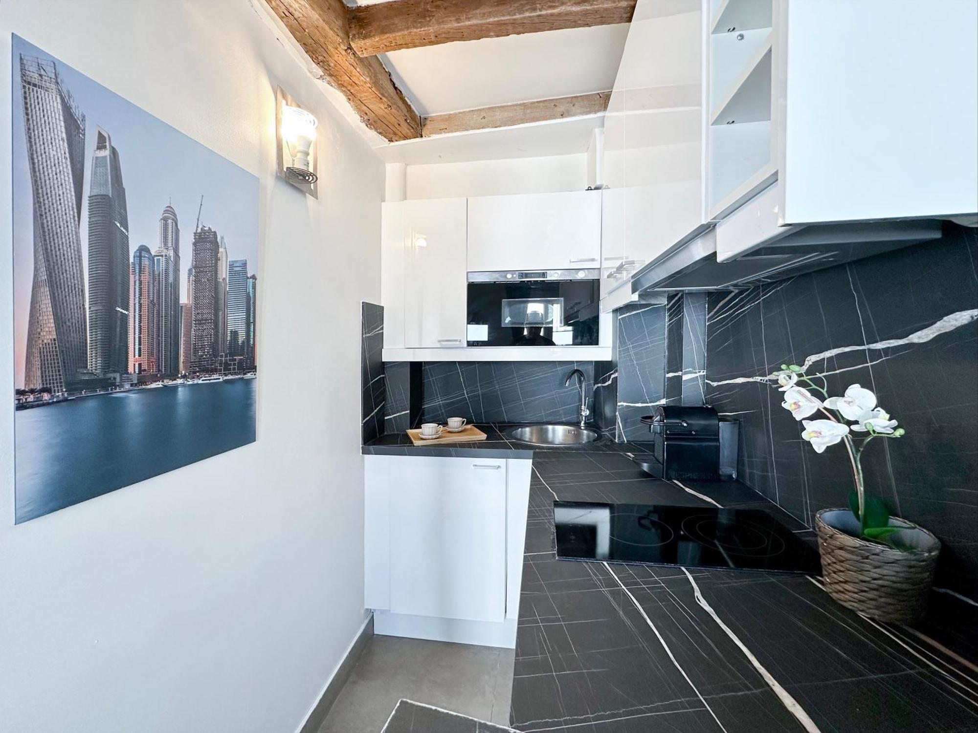 Chic Flat In Pantheon & Luxembourg Garden *