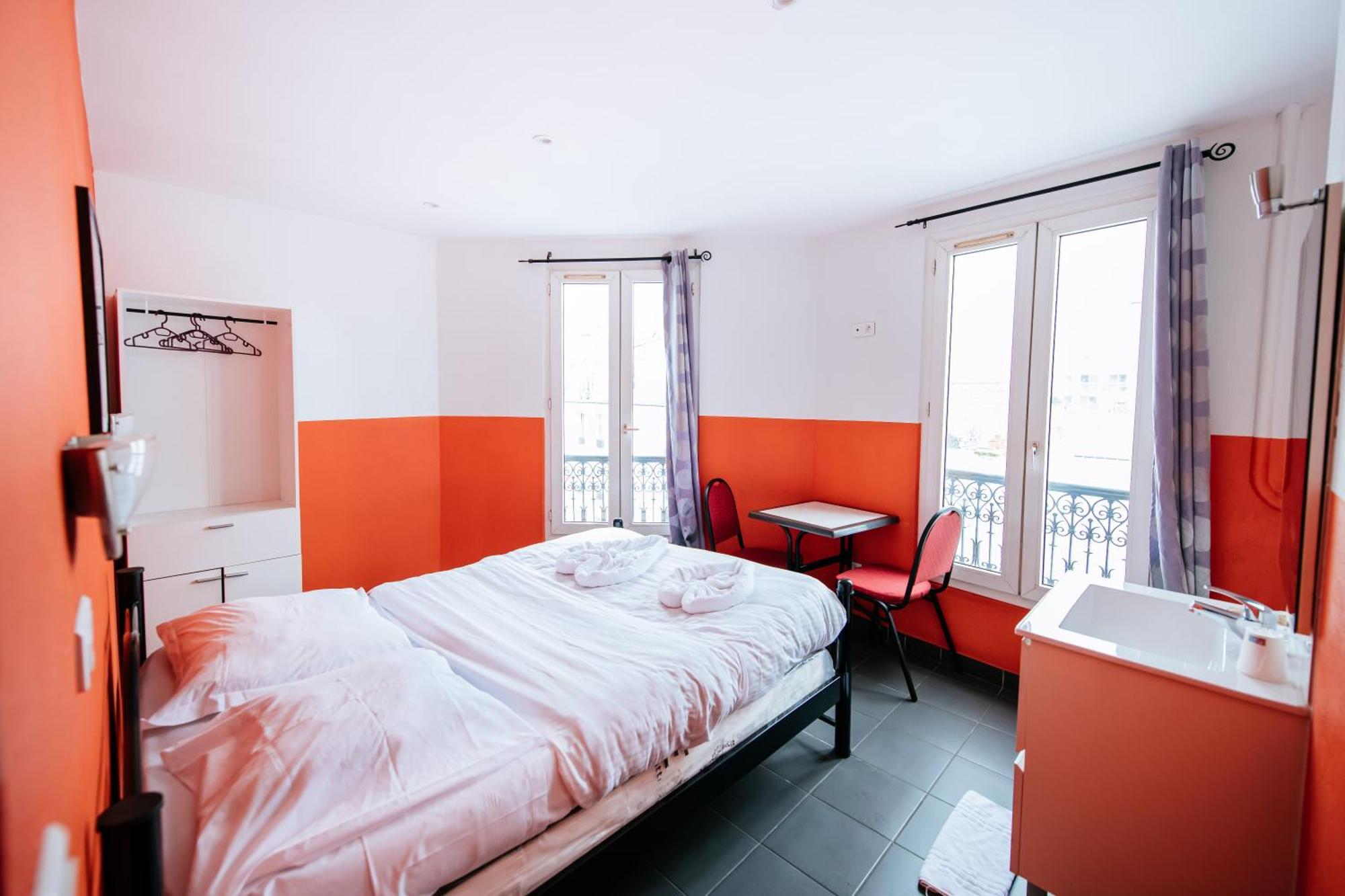 Hotel De La Poste Parigi
