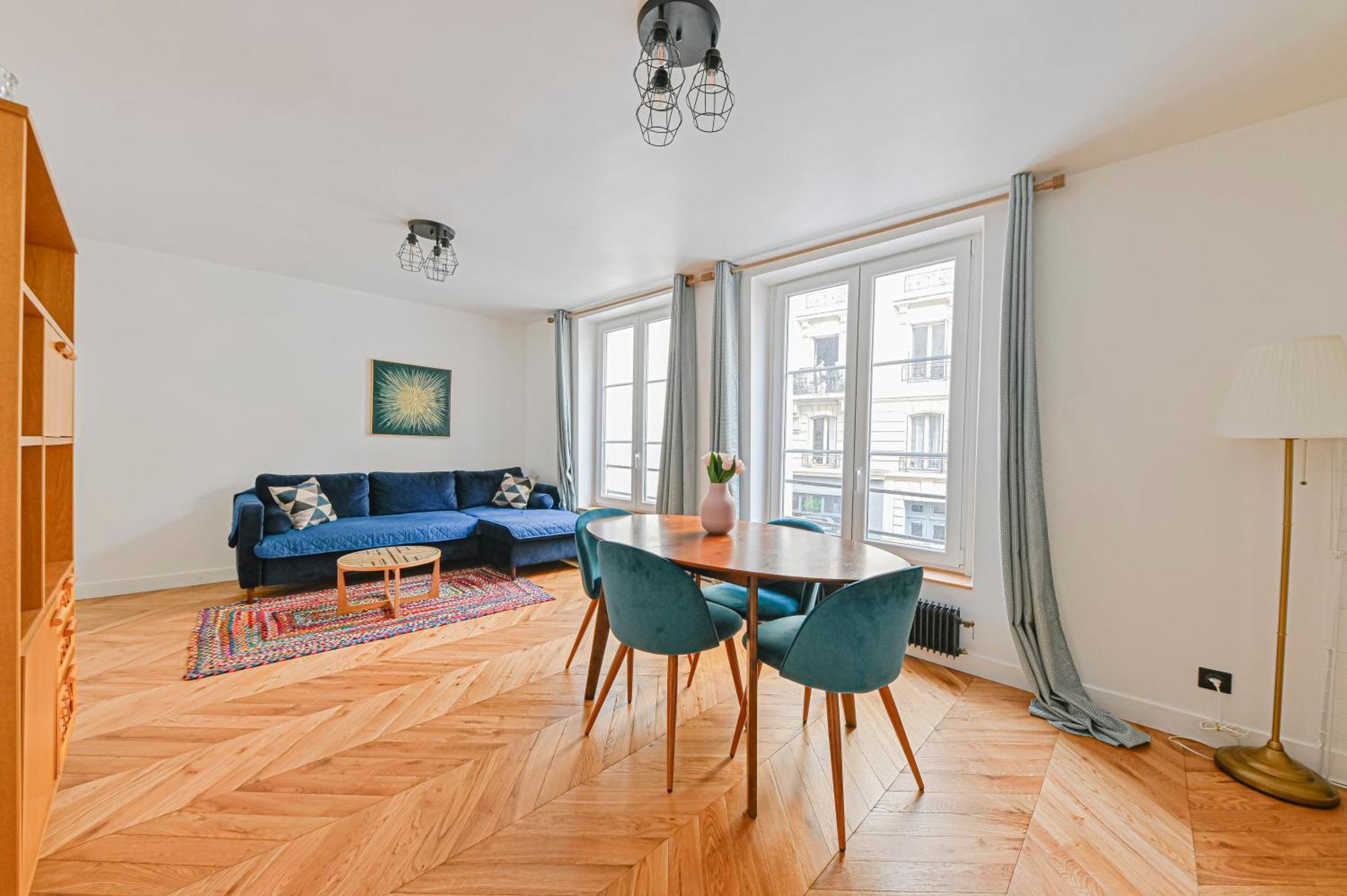 Pantheon Apartment Paris