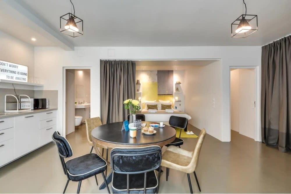 Modern And Eclectic 3bd Duplex In Le Marais! *
