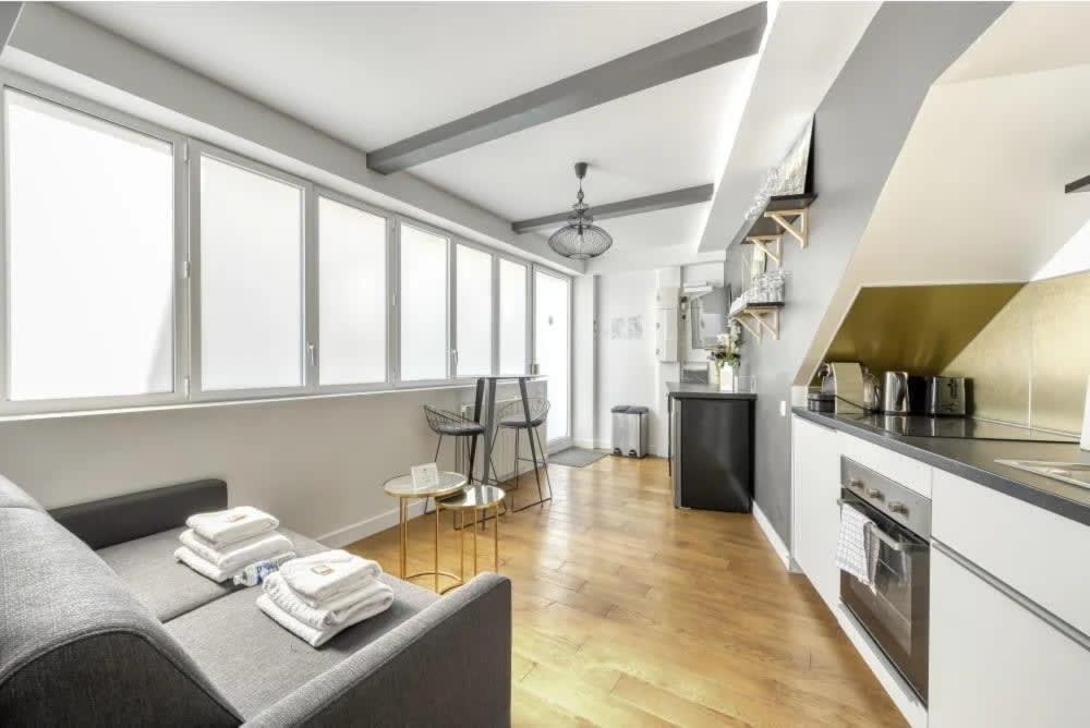 Montmartre Cozy And Bright 1bd With Terrace
