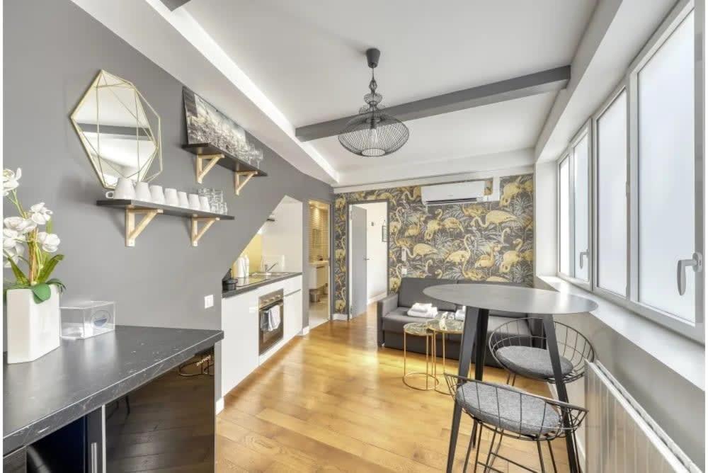Montmartre Cozy And Bright 1bd With Terrace * Parigi