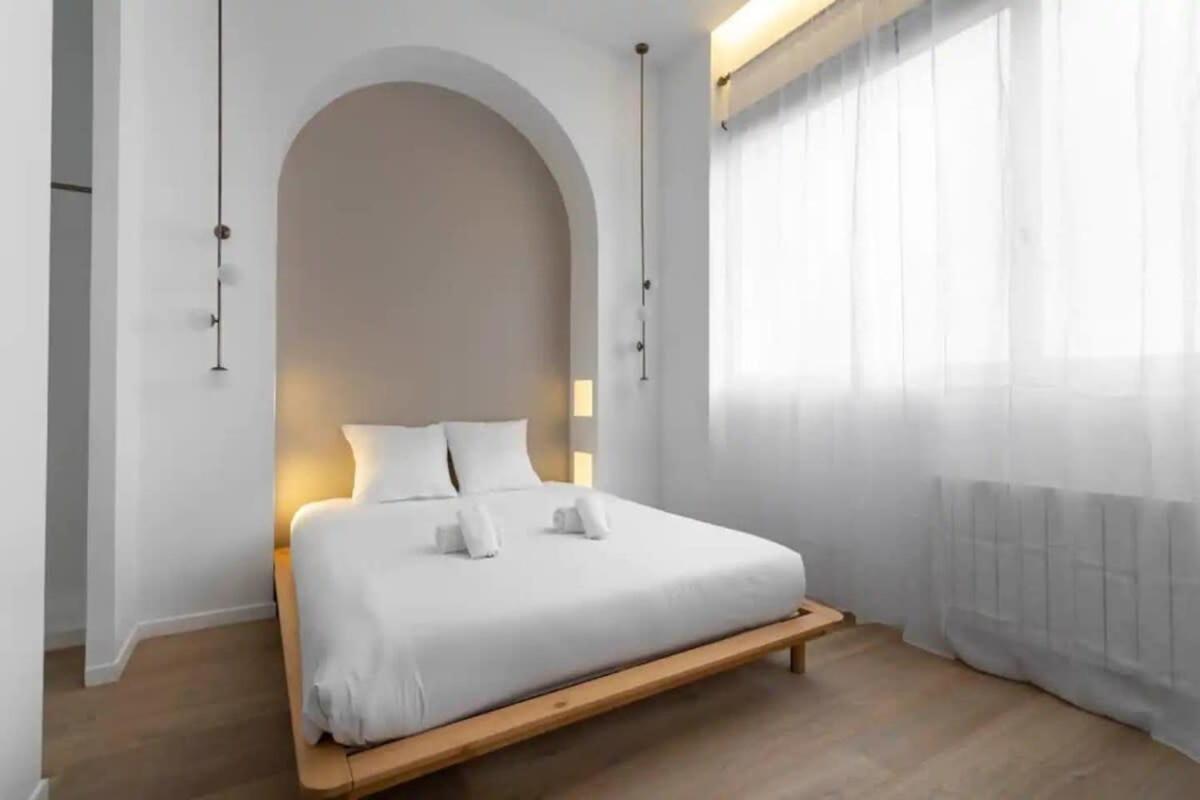 Tour Eiffel - Champ De Mars Exquisite 3bd 3bth Apartment *