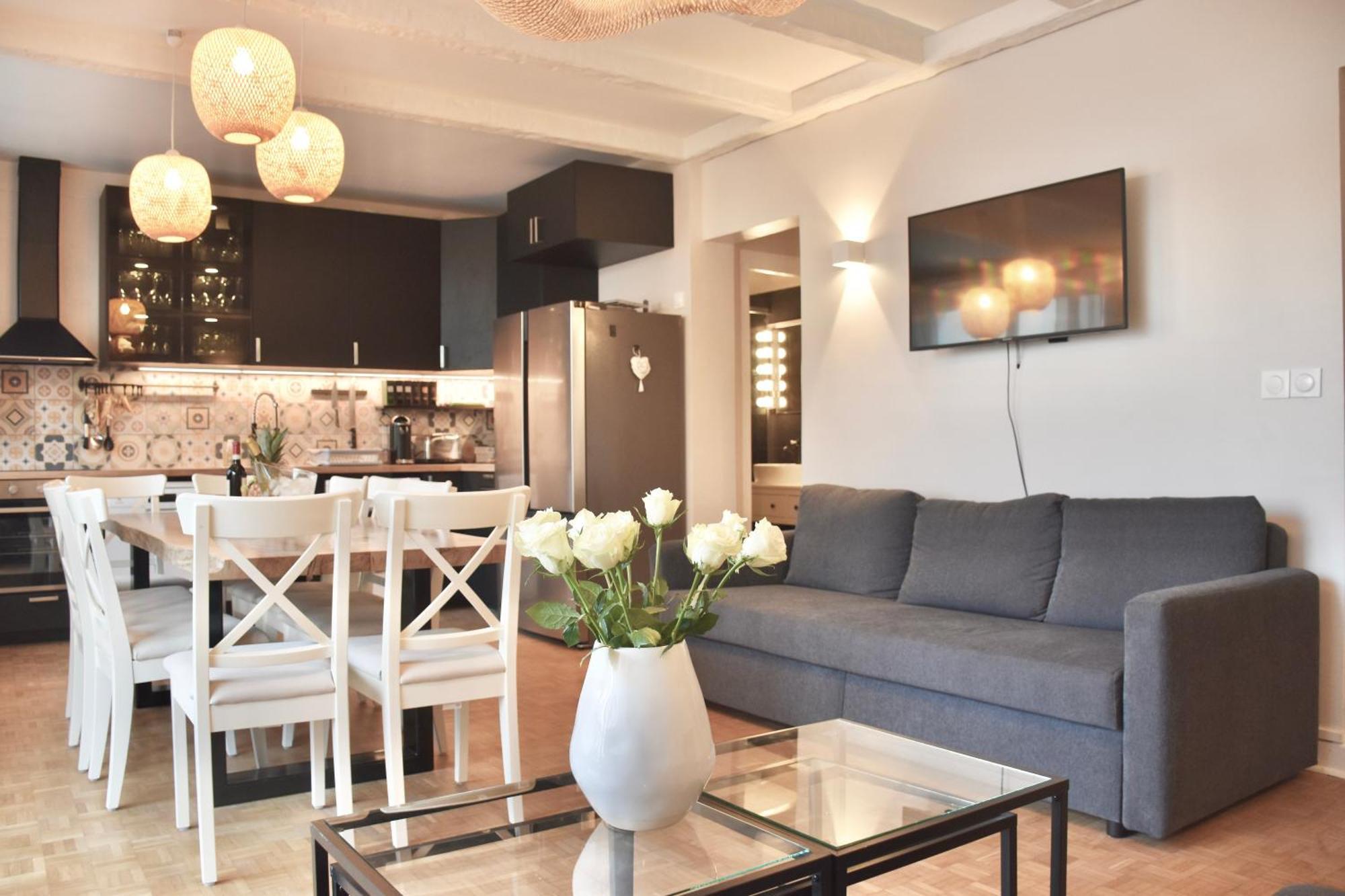 Apartment Parisnicostay - Cosy 4 Bedrooms Flat Seine River