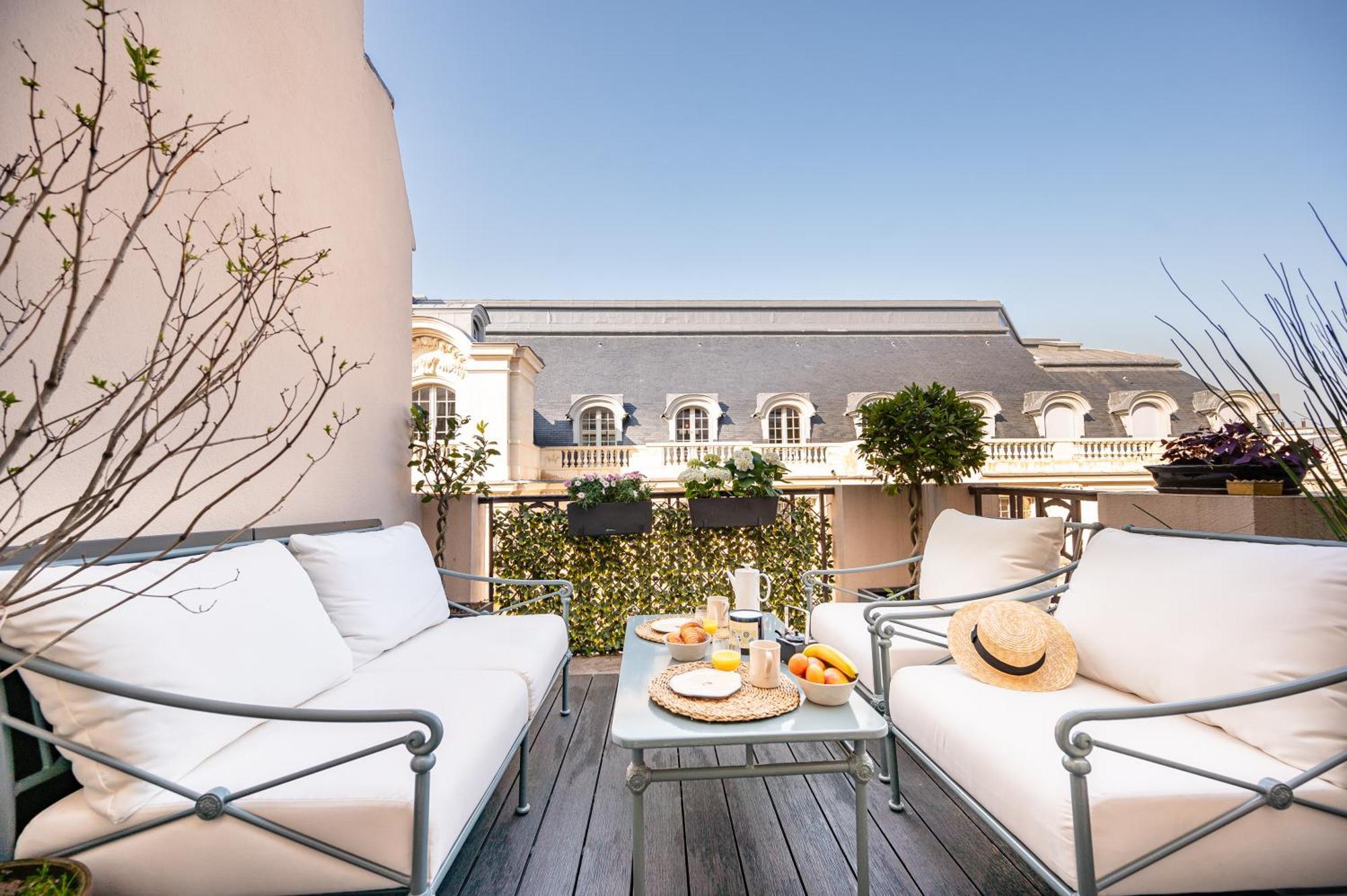 Superb Flat With Terrasse & 24-7 Security In The Heart Of Paris! Parigi