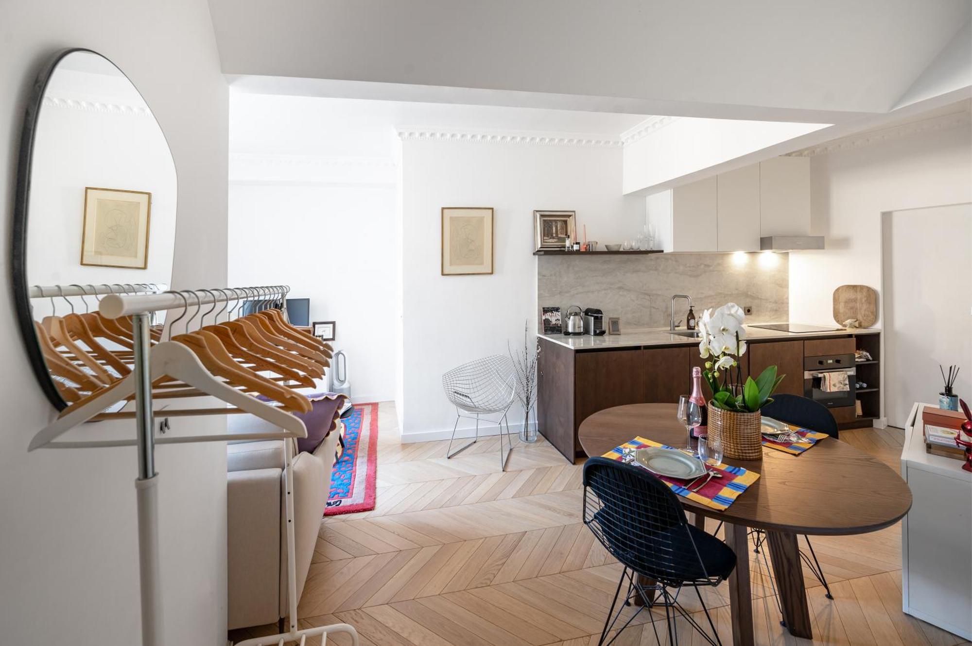 Superb Flat With Terrasse & 24-7 Security In The Heart Of Paris! Parigi