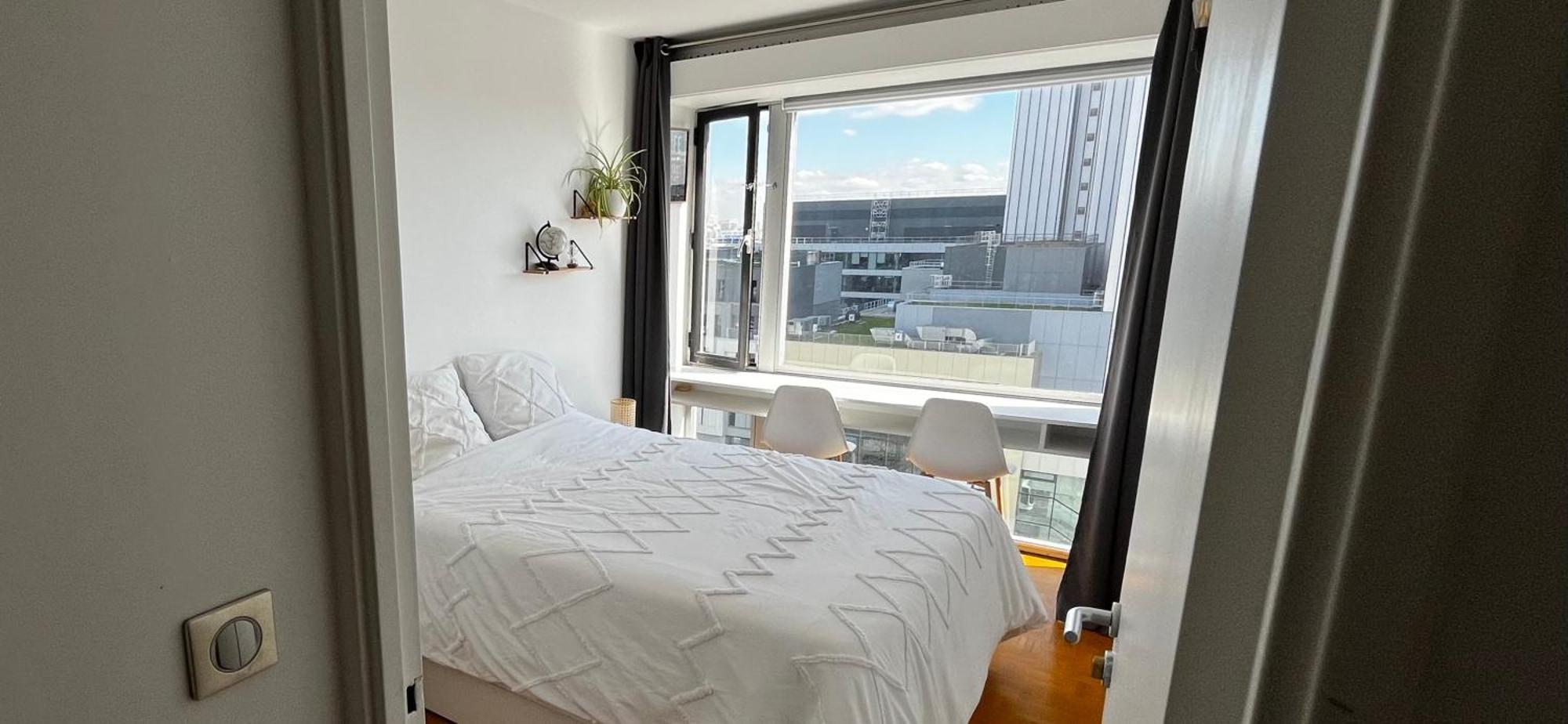 2 Private Bedrooms, Montparnasse Station Parigi