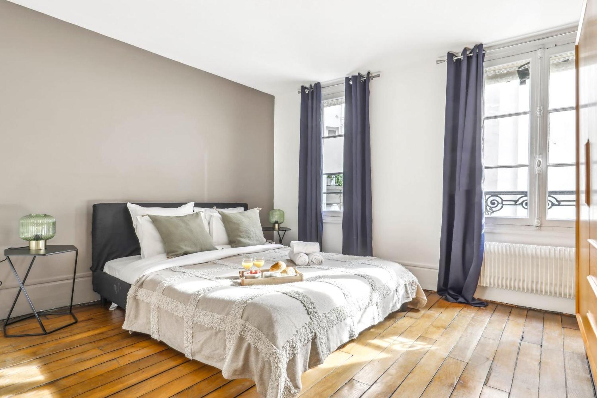 Appartamento Le Marais 1br Place Saint Parigi
