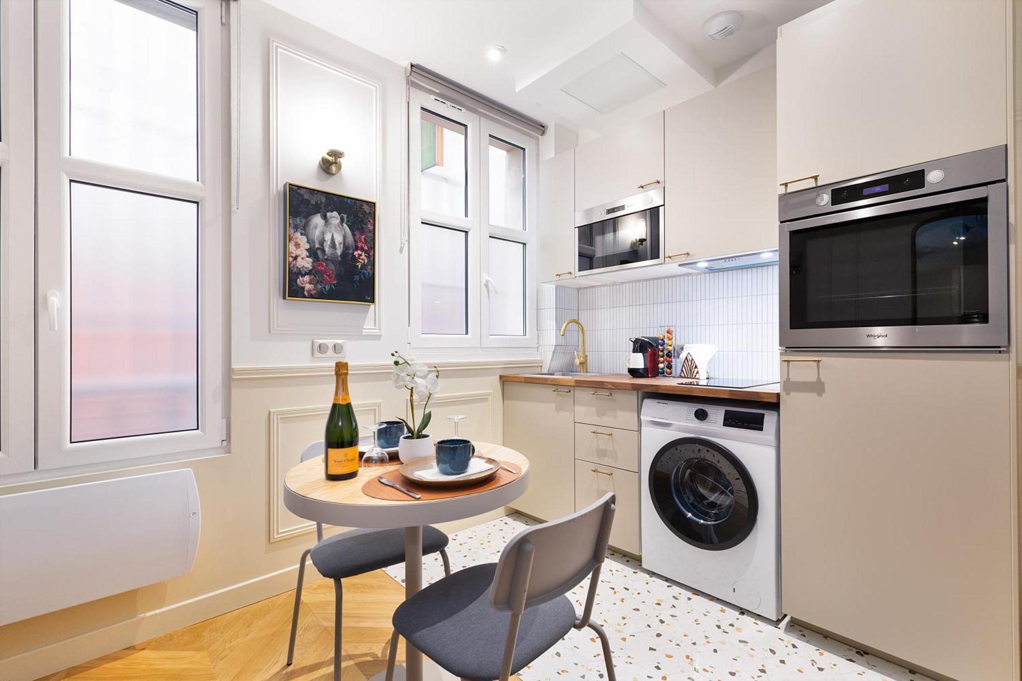 Apartment Montmartre 2 Pieces *