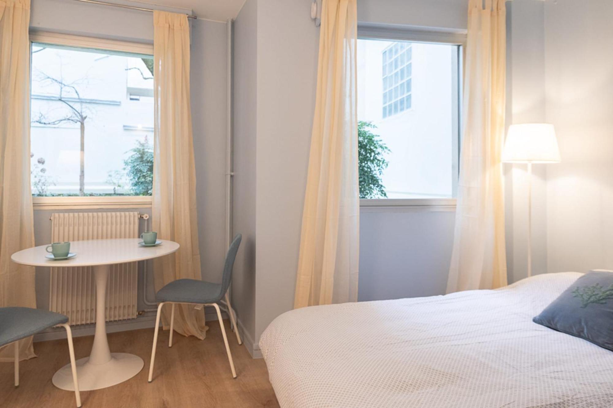 Quiet Radiant Studio Overlooking The Garden Apartment Paris