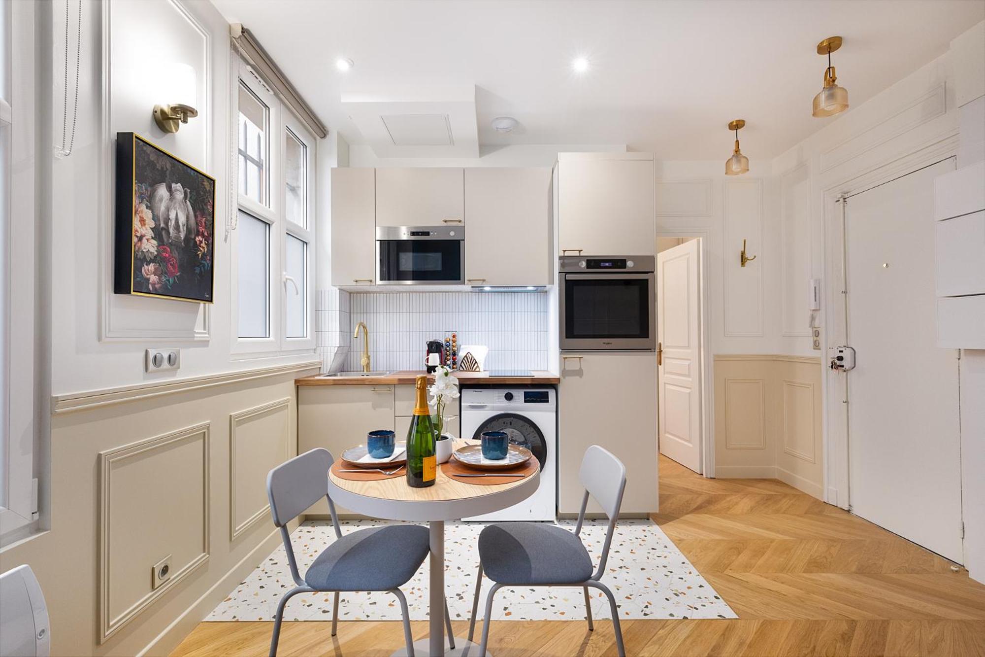 Apartment Montmartre 2 Pieces *
