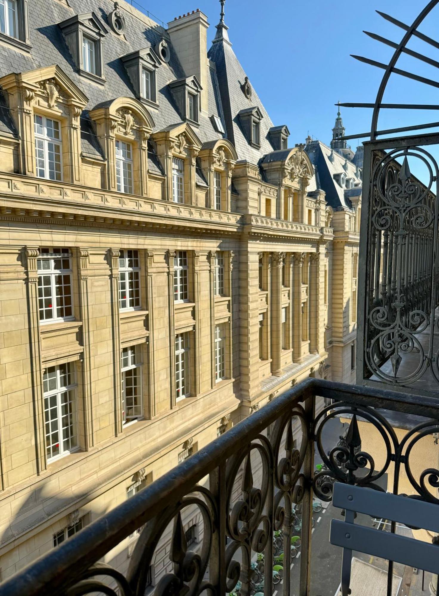 Cosy With Balcony Center - Sorbonne - Pantheon - Notre-dame Appartamento Parigi
