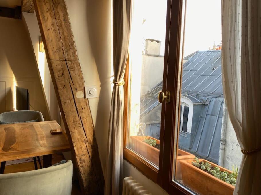 Duplex With Panoramic Views Over Parigi