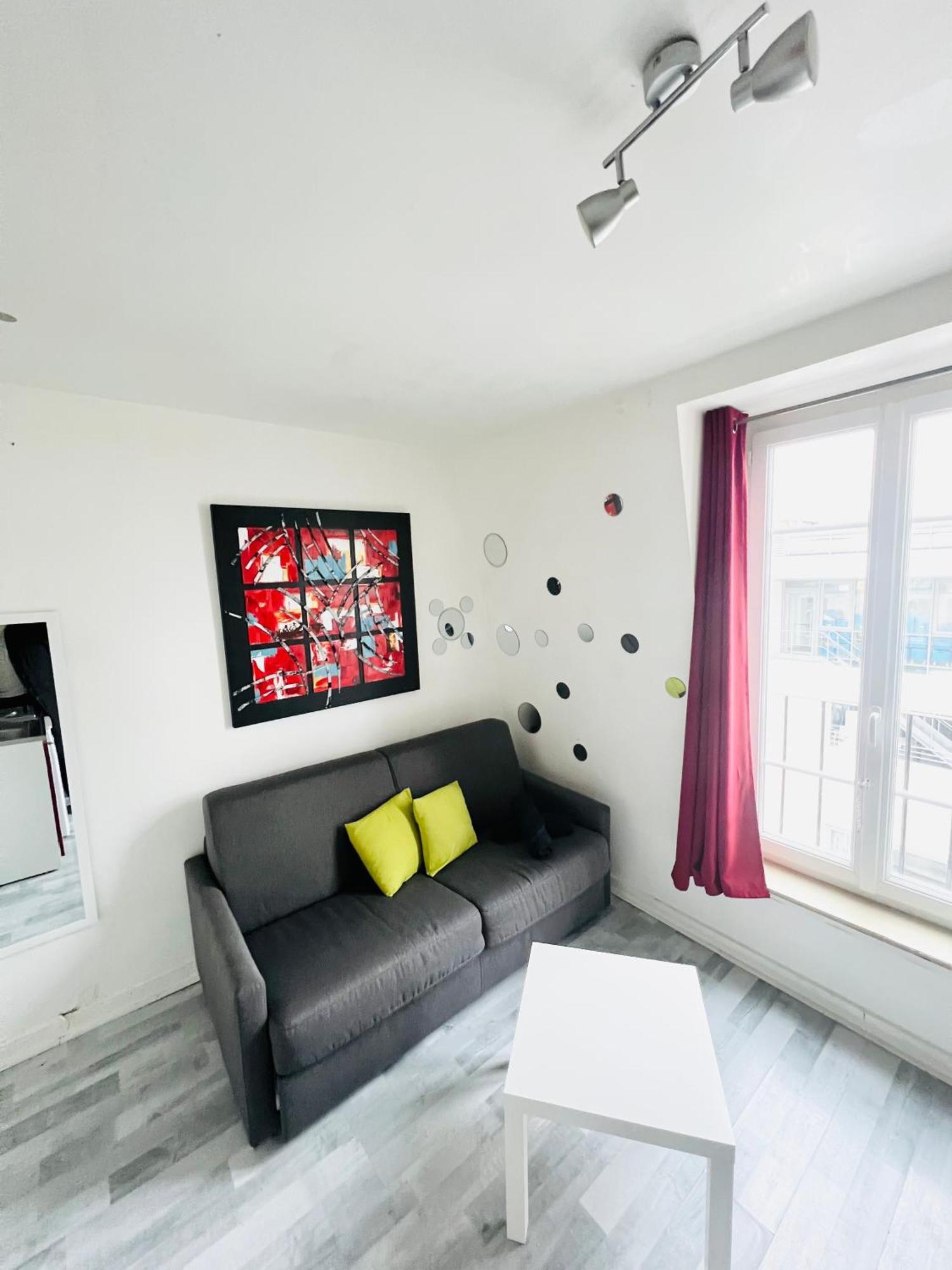 Apartment Studio Centre Tout Equipe