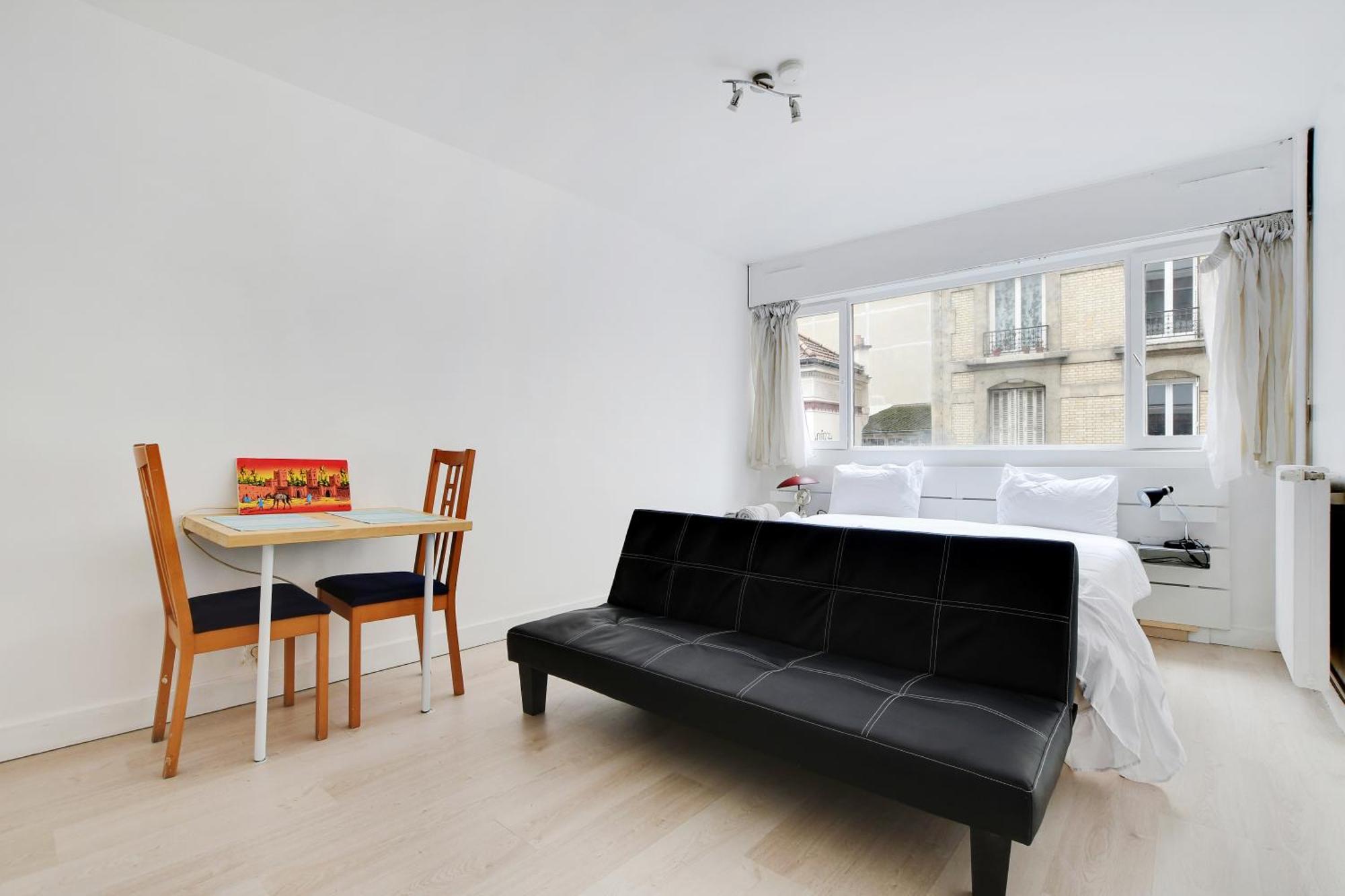 Alesia Apartment