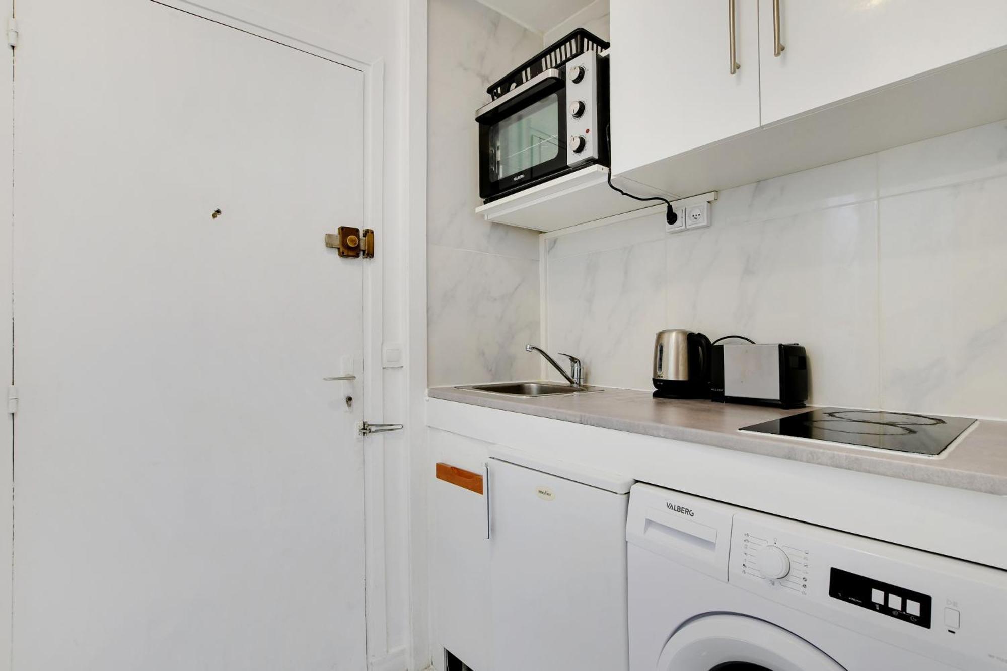 Alesia Apartment *