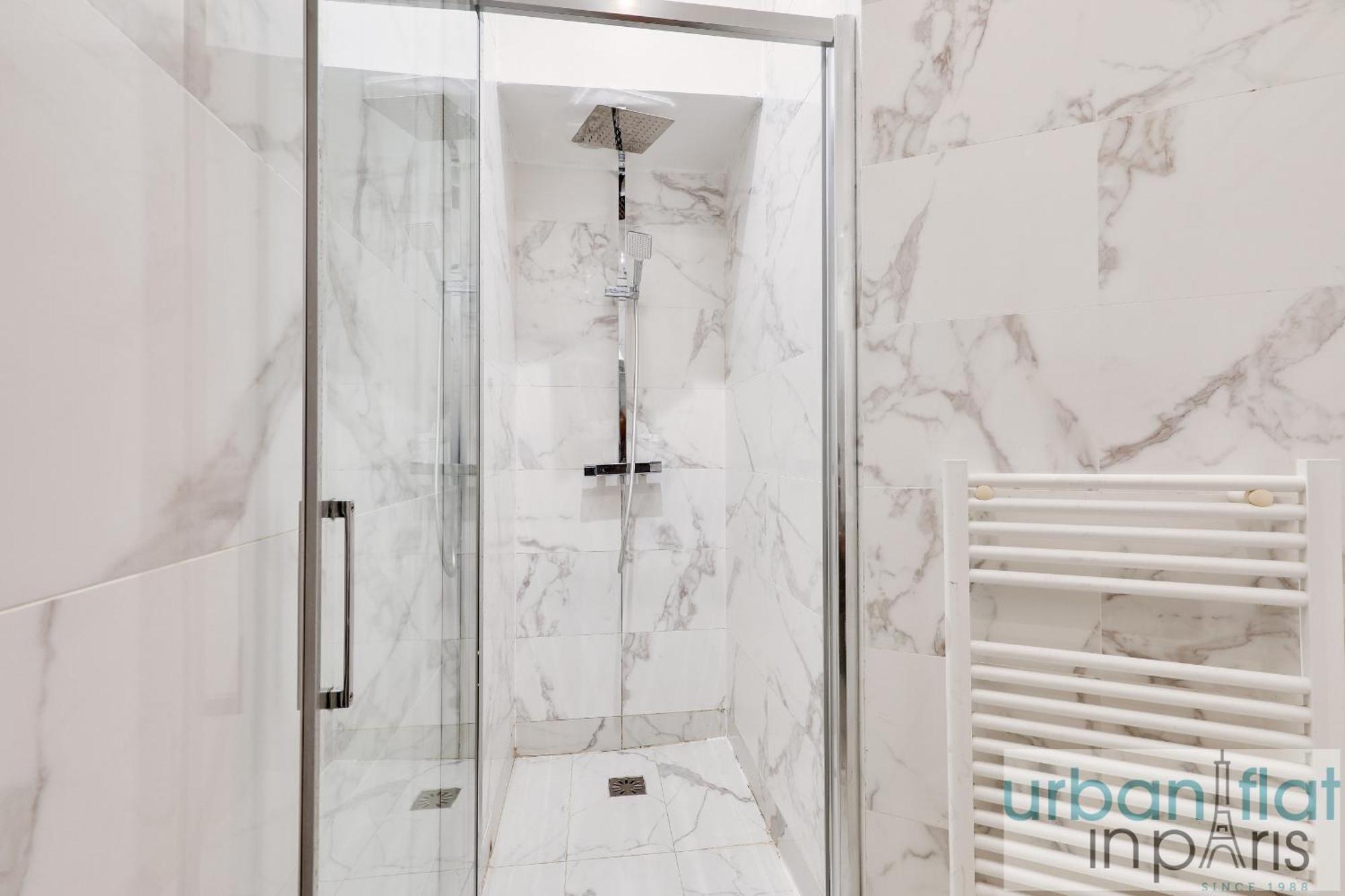Appartamento 62 - Beautiful Triangle D- 100m From Champs-elysees *