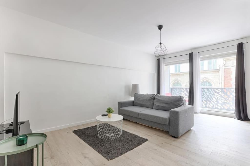 Champs Elysees Haussmann Charming 1br * Parigi