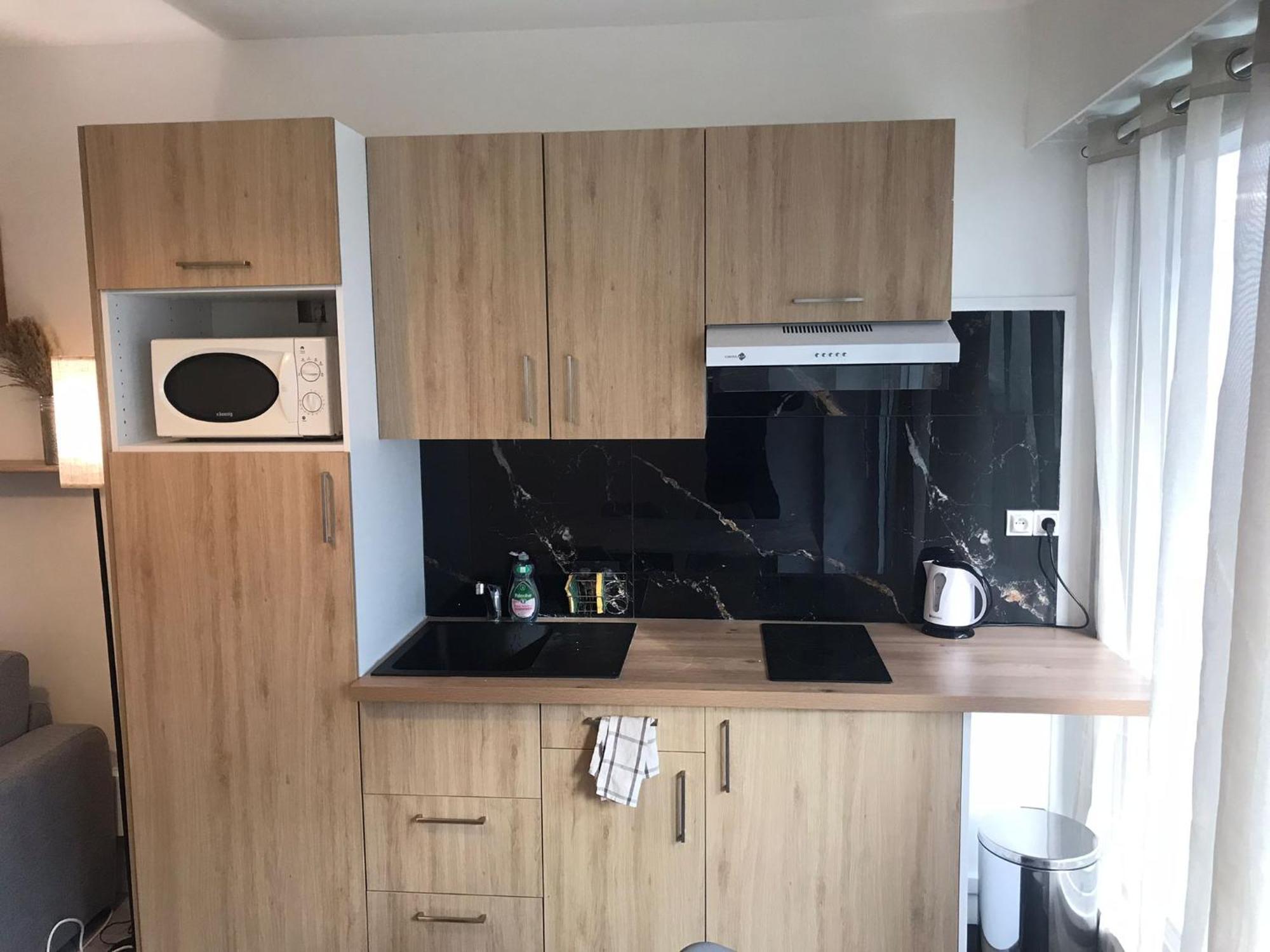 Appartamento Studio 31m2 Plein Est Avec Balcon Laumiere