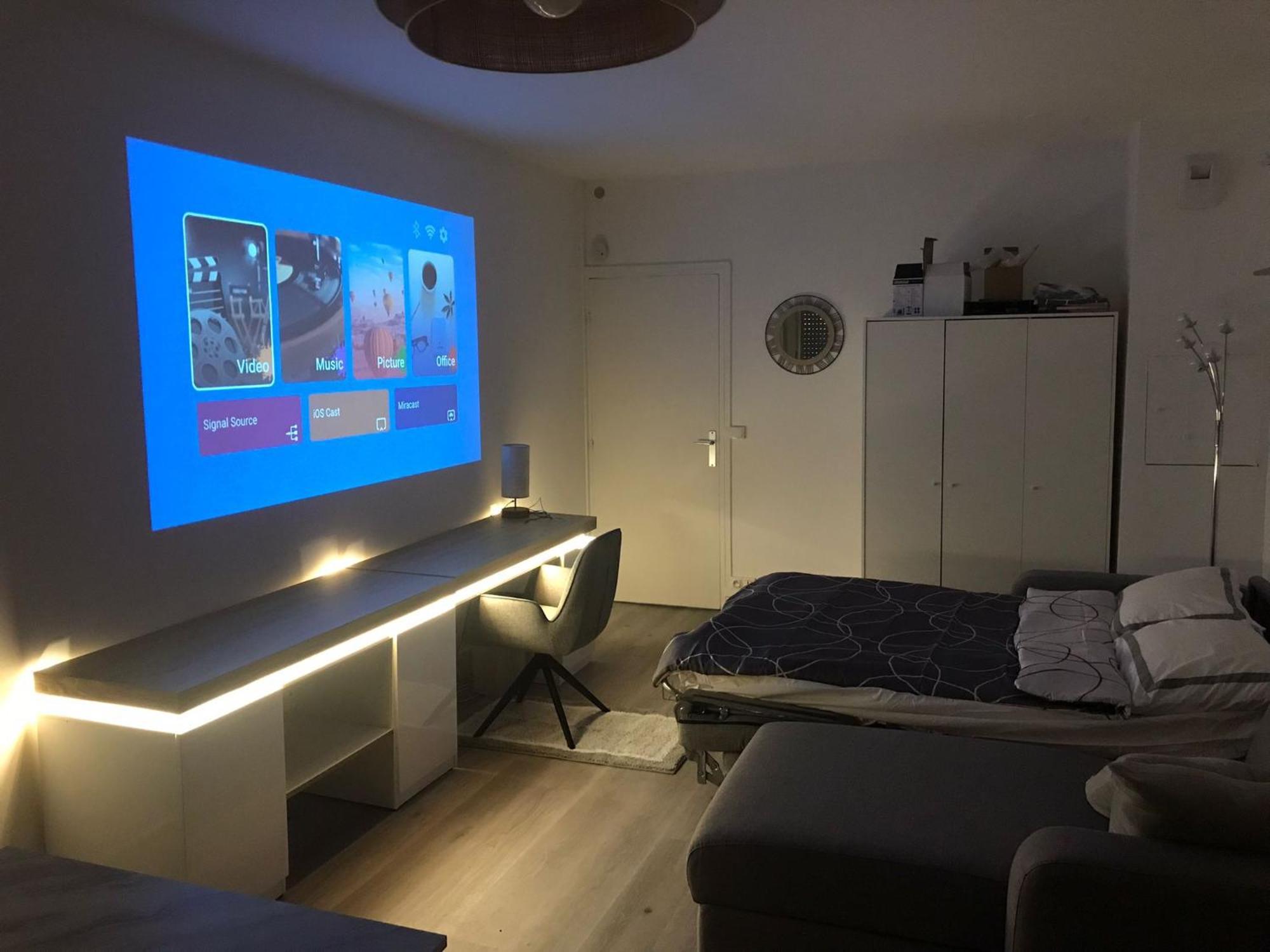 Appartamento Studio 31m2 Plein Est Avec Balcon Laumiere