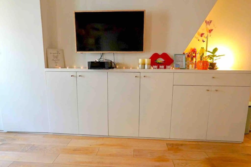 Modern Designed Apartment@ Beaubourg Apartment *