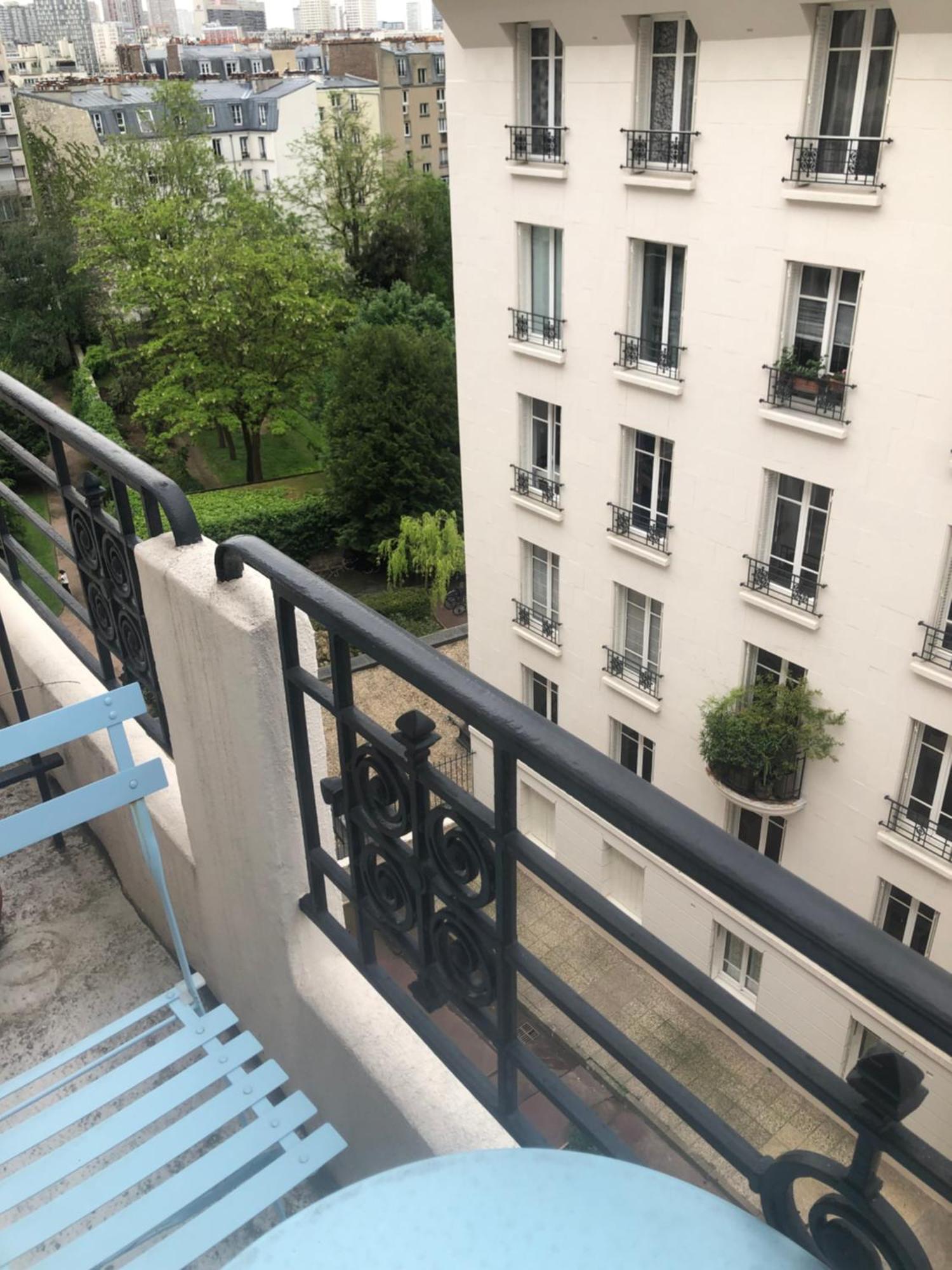 Appartamento Avec Balcon Dans Calme Avec Gardien - *