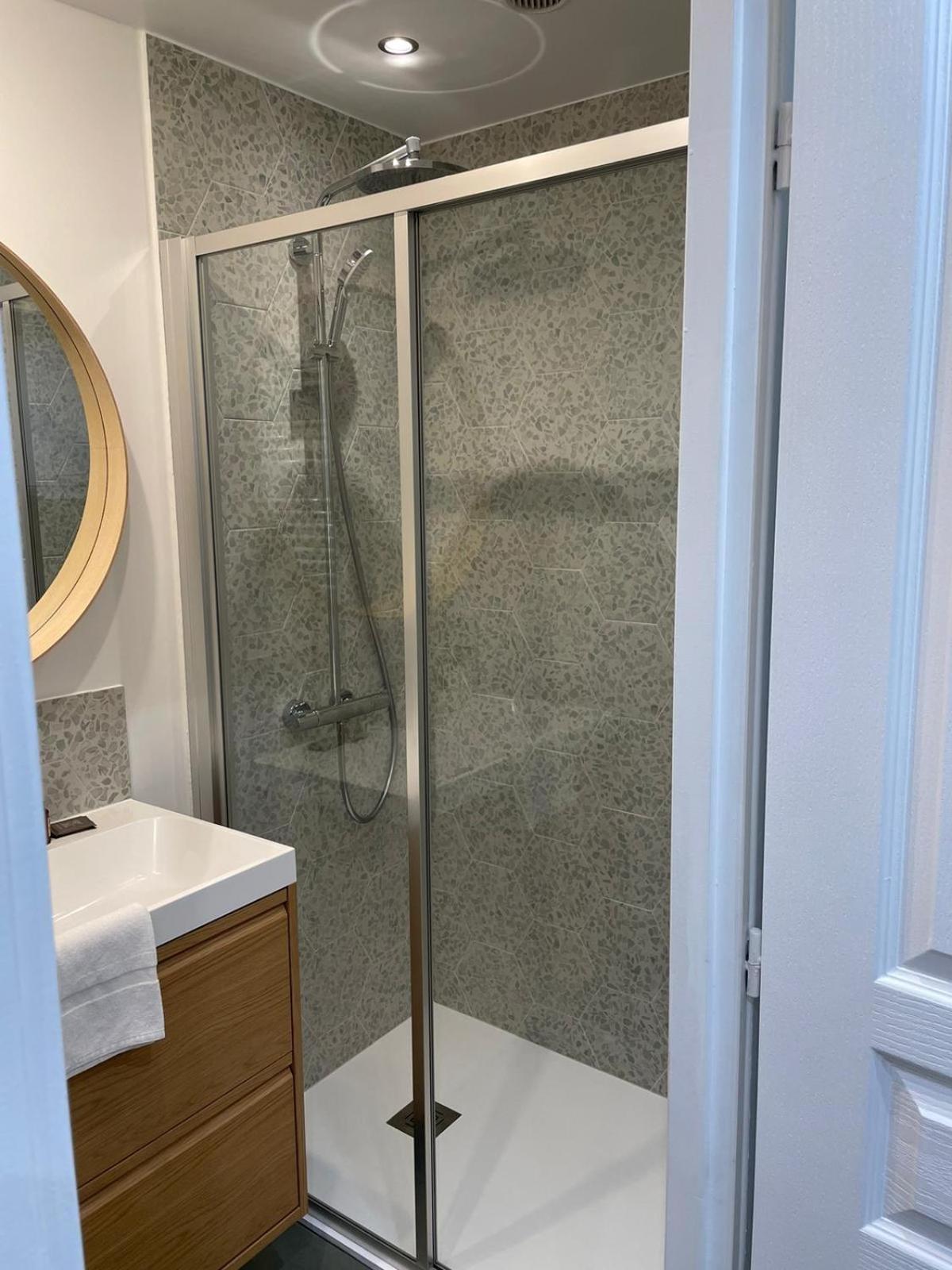 Appartamento 4p Calme/full Equipped/charonne/perelachese Parigi