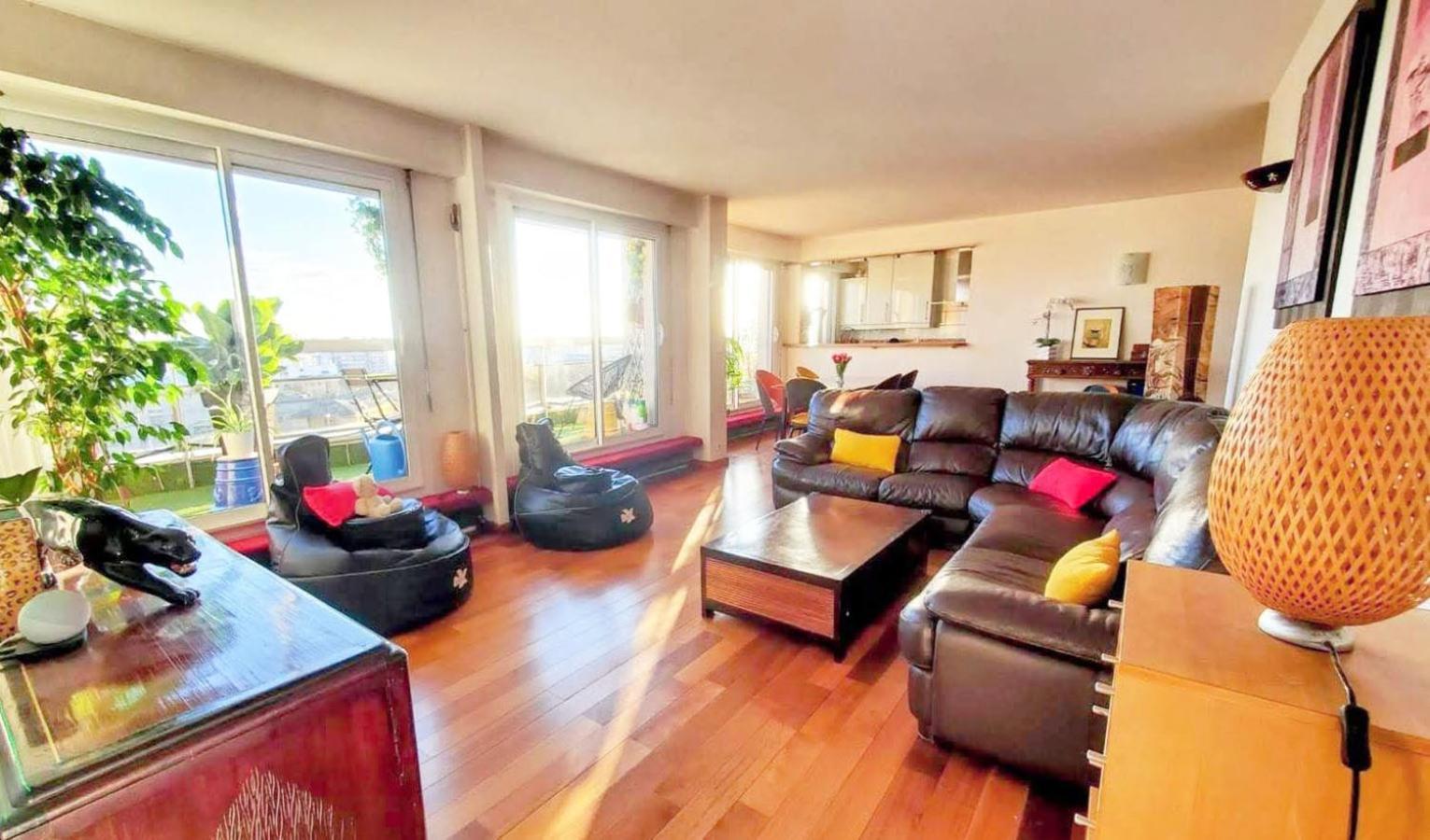 Dernier Etage, 108m2, Vue Panoramique Appartamento *