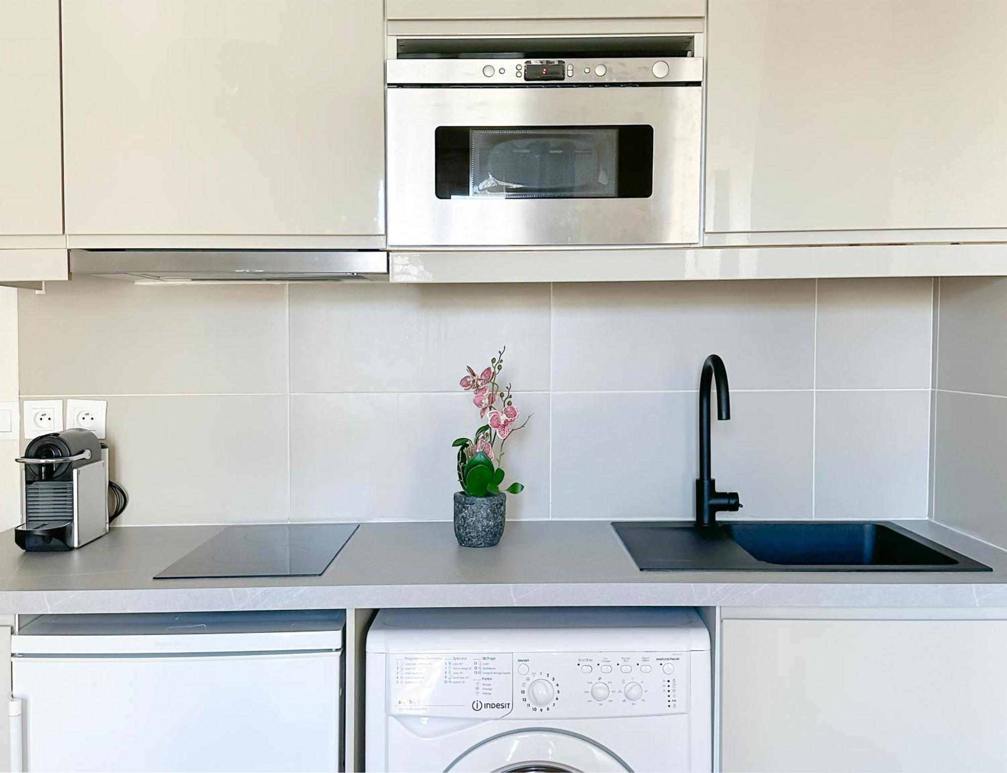 - Buttes Chaumont's Park -entire Flats Apartment Paris
