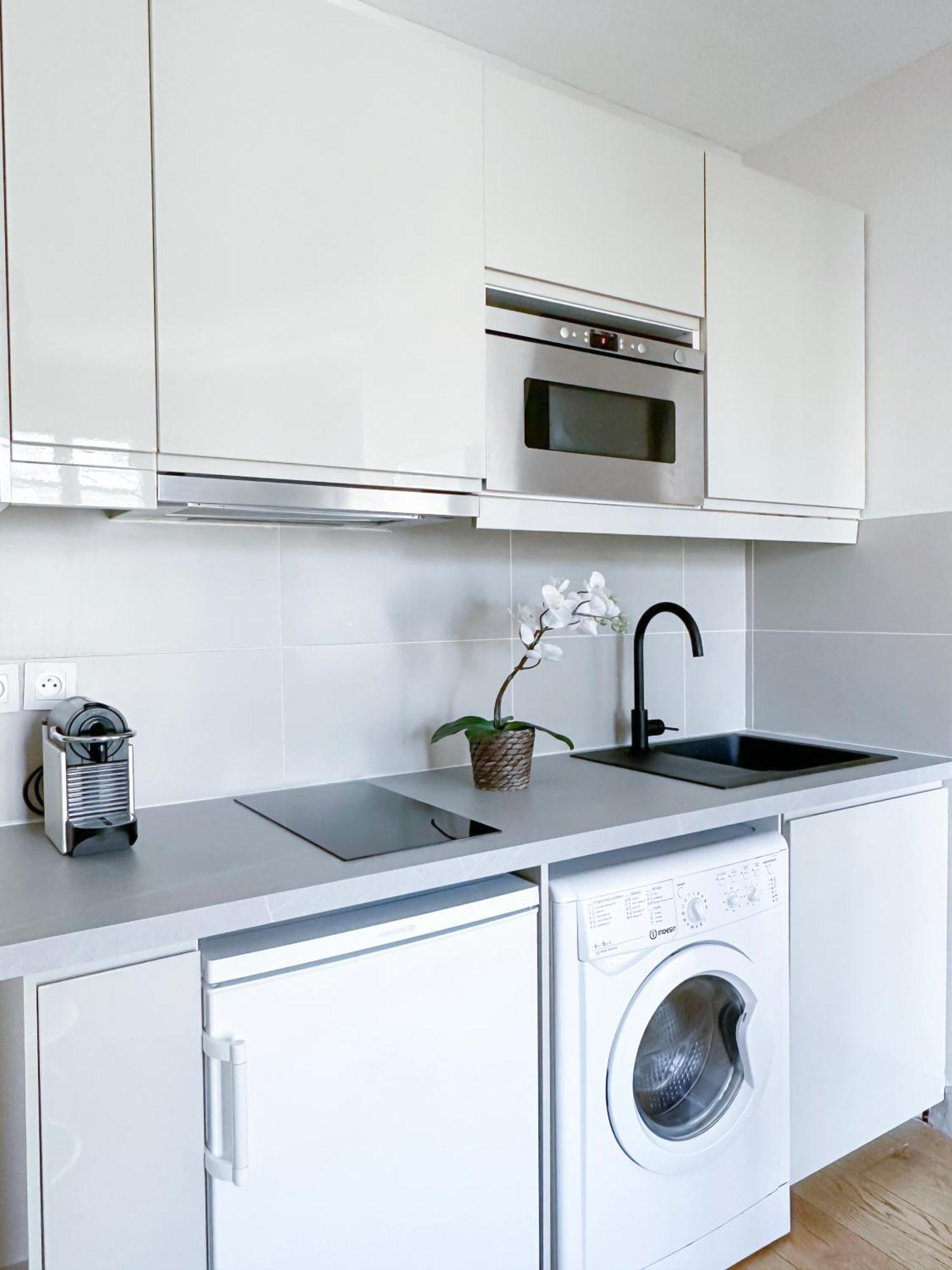 - Buttes Chaumont's Park -entire Flats Apartment *