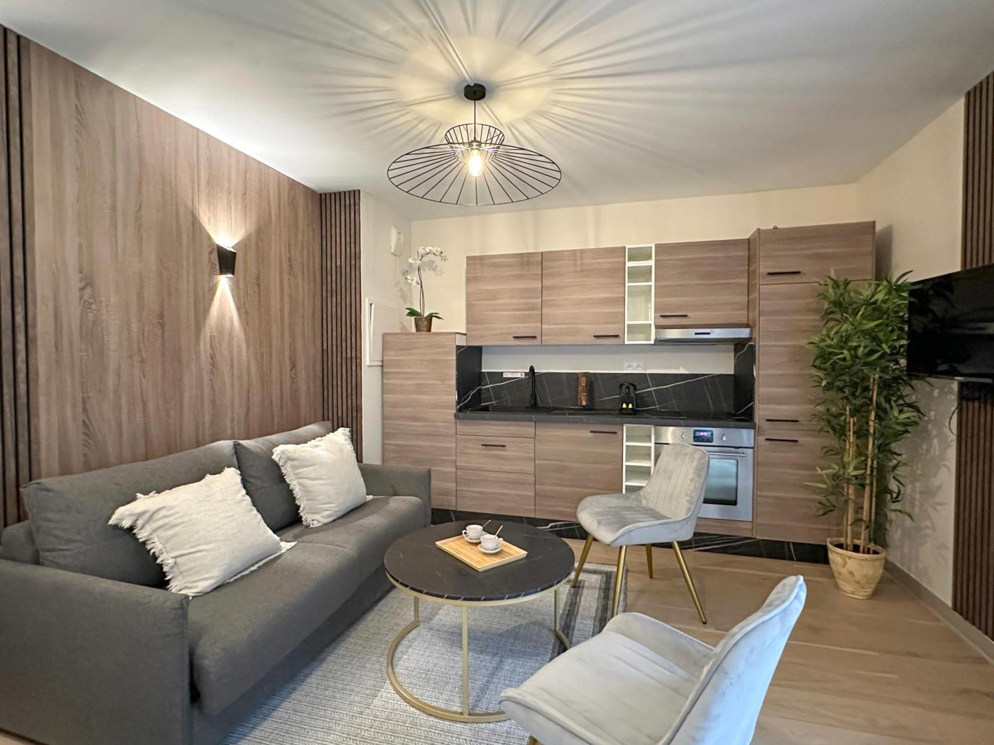 - Buttes Chaumont's Park -entire Flats Apartment *