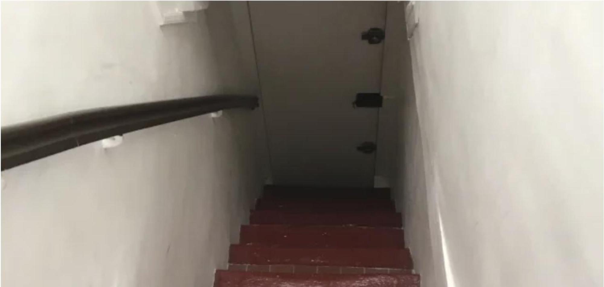 Sous Les Toits De Shared Place Homestay Paris