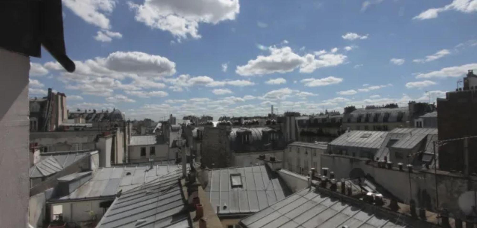 Homestay Sous Les Toits De Shared Place Paris