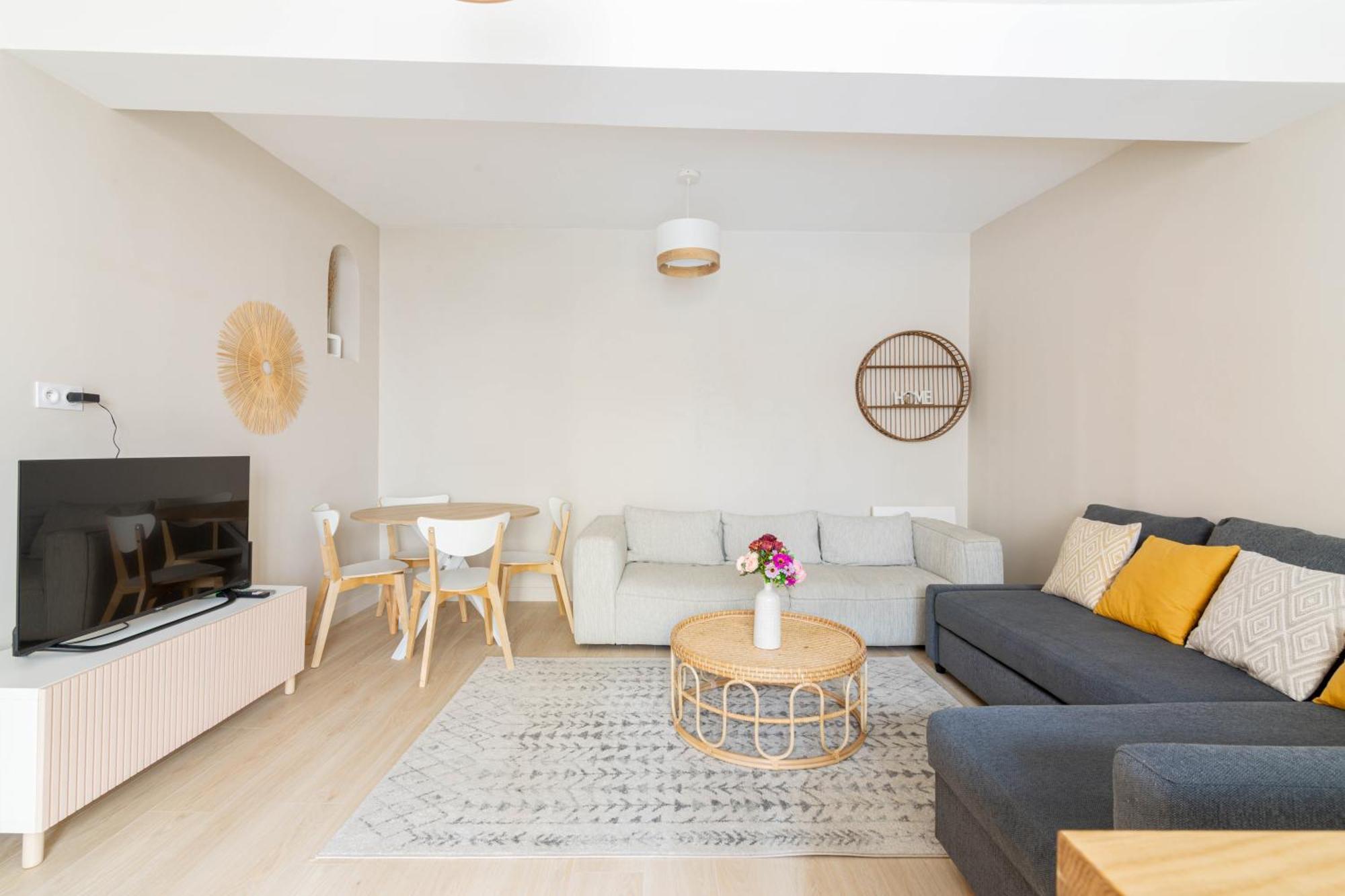 Luxurious 1 Bedroom Quartier De La Bastille Free Netflix *