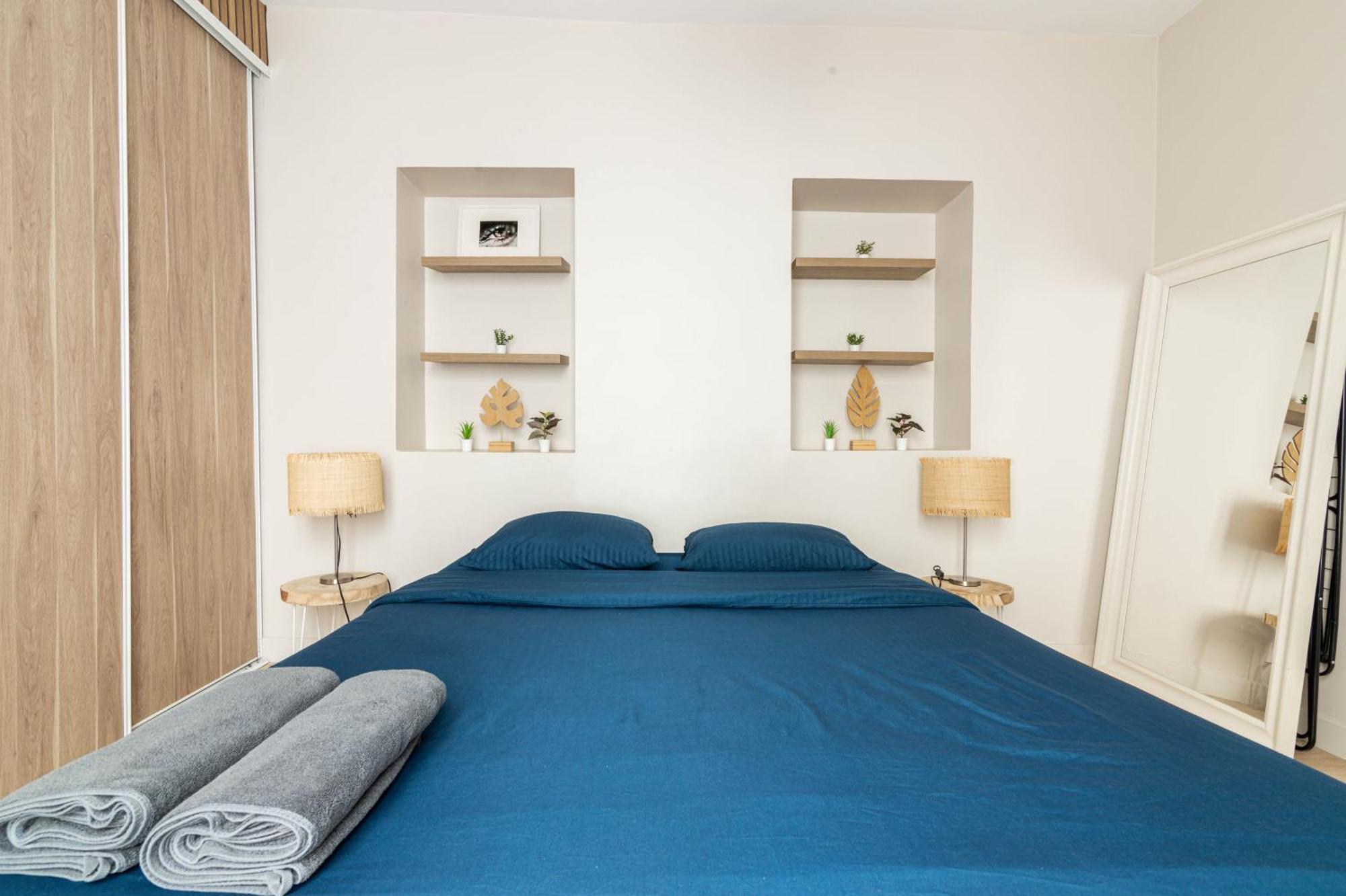Luxurious 1 Bedroom Quartier De La Bastille Free Netflix