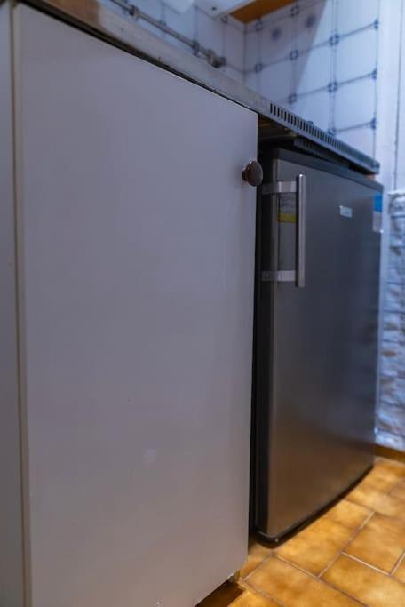 Cozy Studio Batignolles 2p Parigi