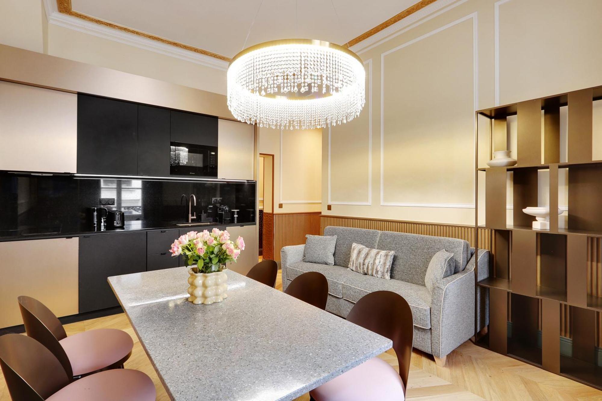 Pick A Flat's In La Madeleine-opera - Rue De L'arcade Paris