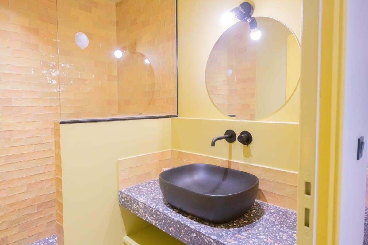 Recently Renovated 3bd Next To Invalides *