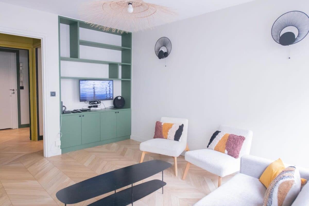 Recently Renovated 3bd Next To Invalides *