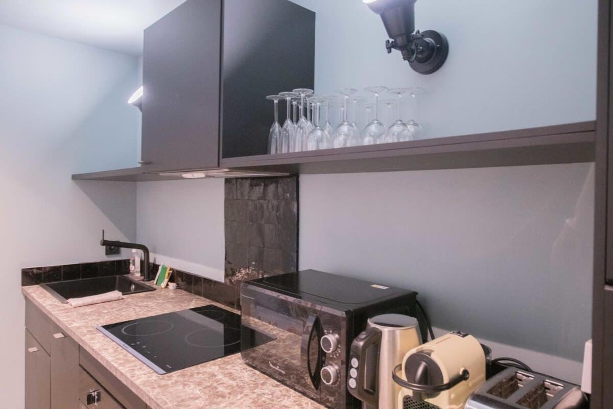 Recently Renovated 3bd Next To Invalides Appartamento Parigi