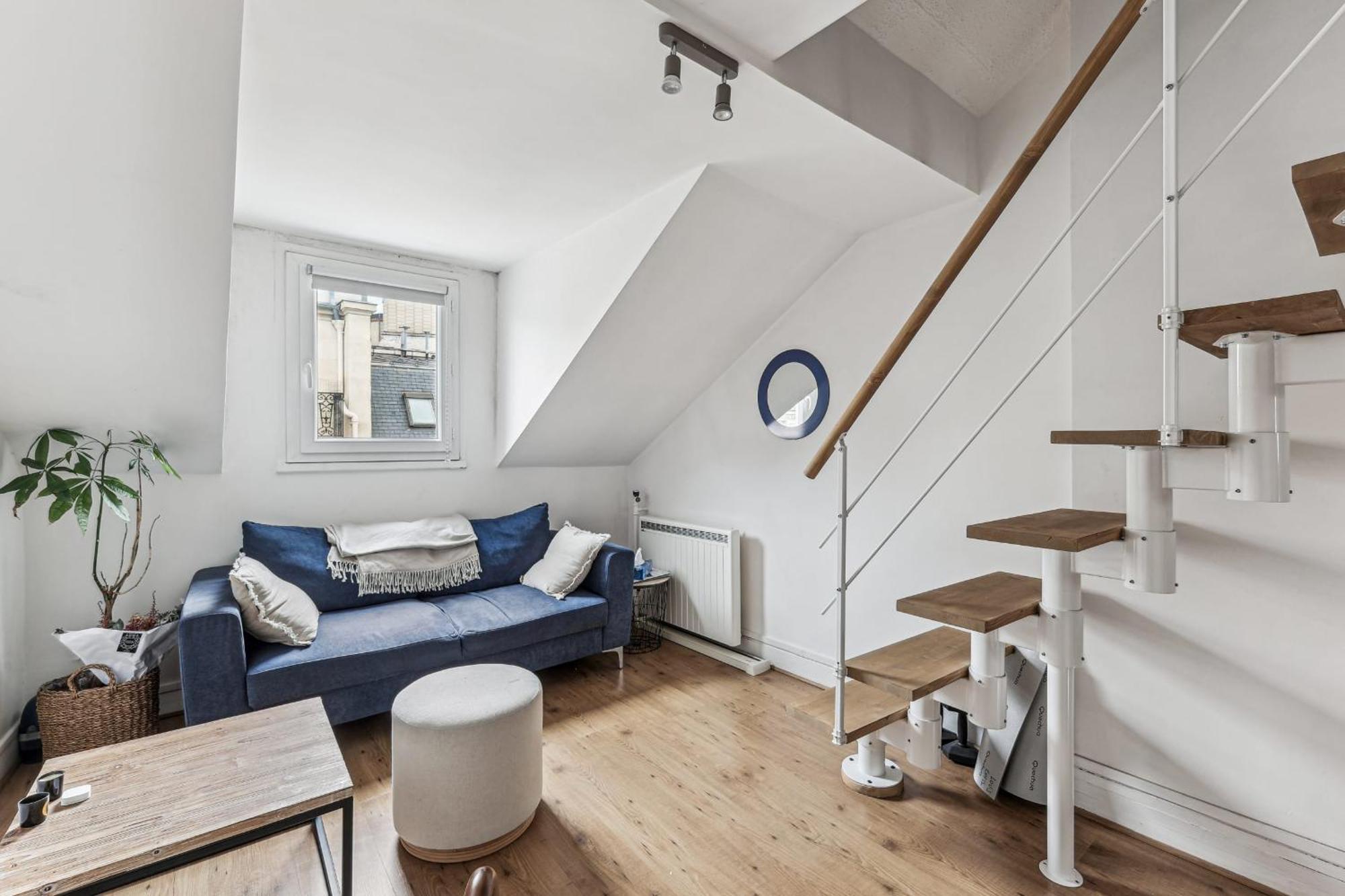 Magnifique Appart Duplex Metro 2pers