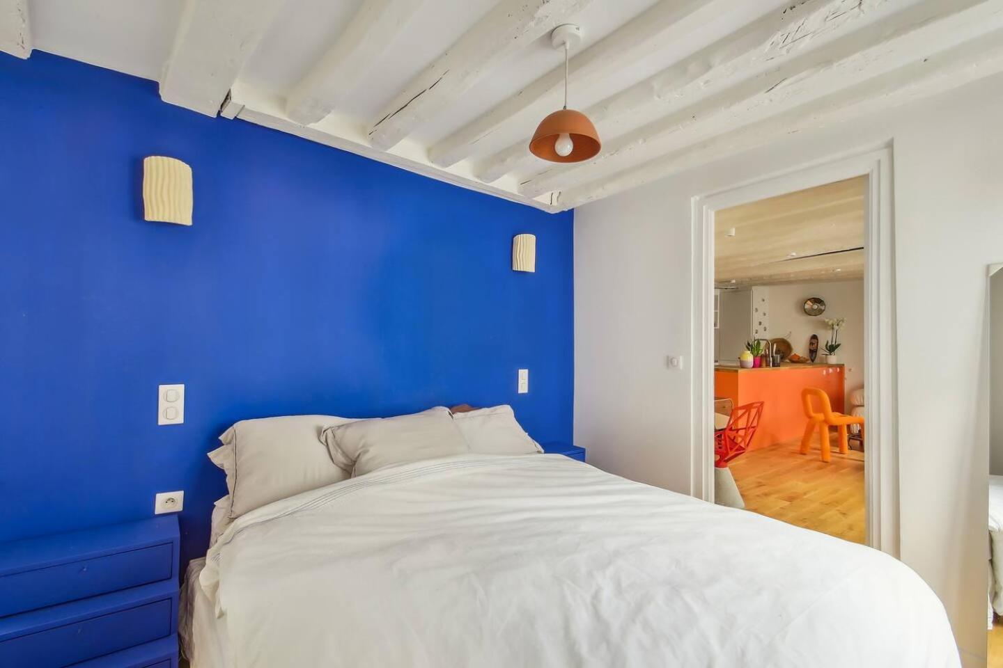 Charming Marais Flat Paris