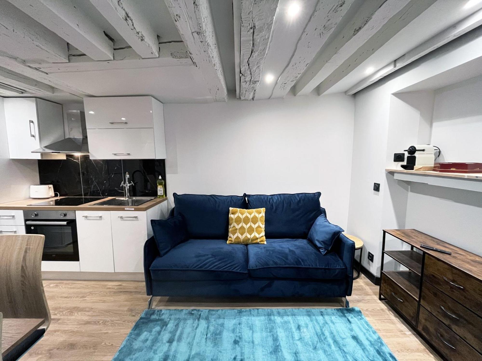 Urban Flat 174 - Vuitton St Denis Apartment Paris
