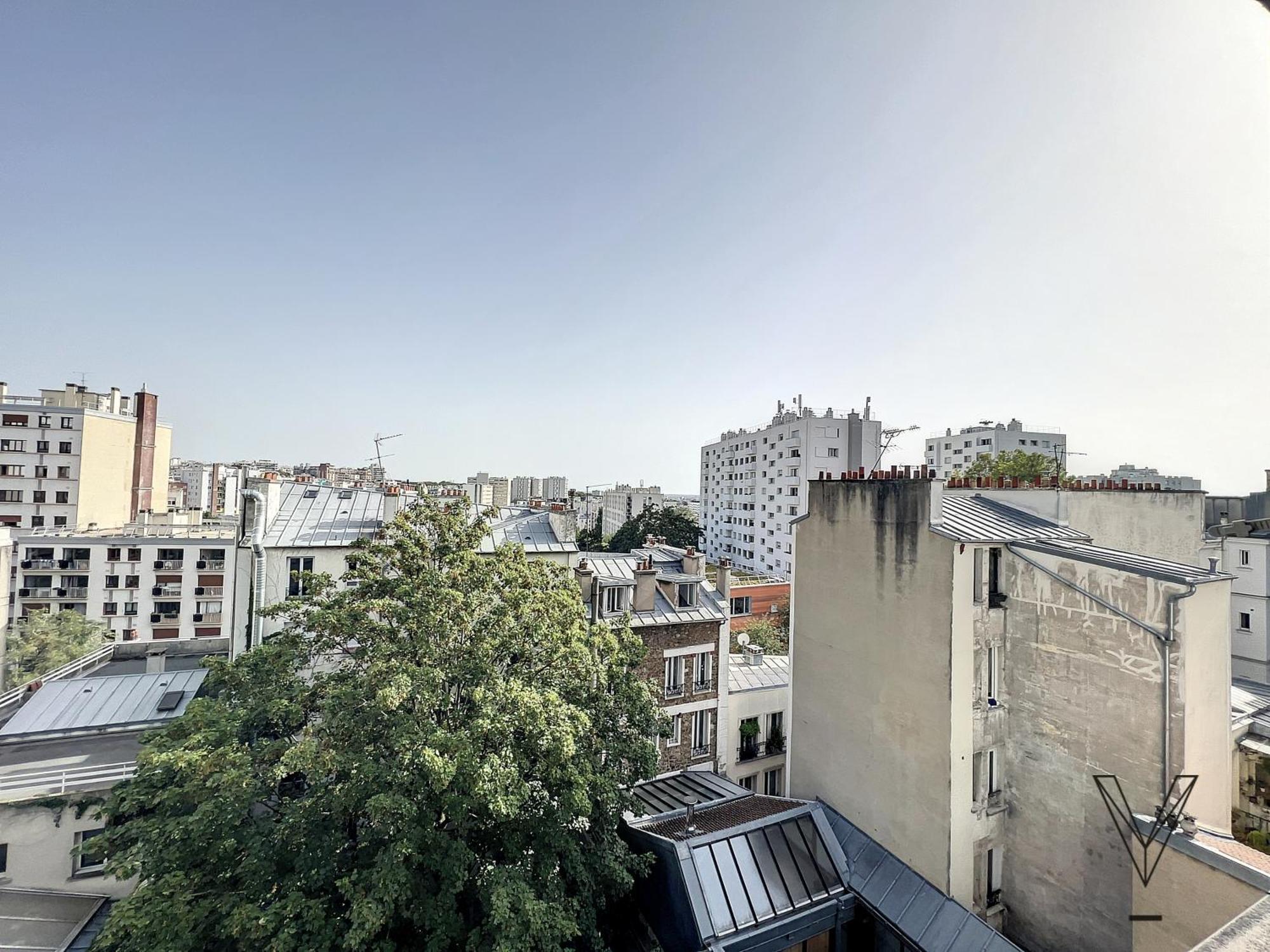 Apartment Charming Bright Sunny In Belleville *