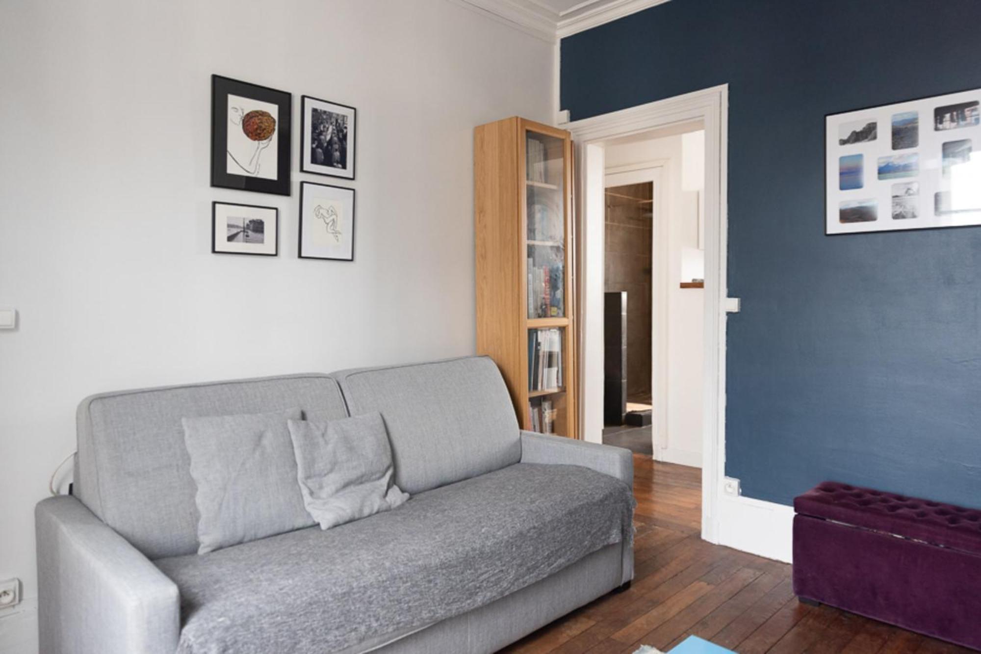 Love Cocoon With Balcony Apartment